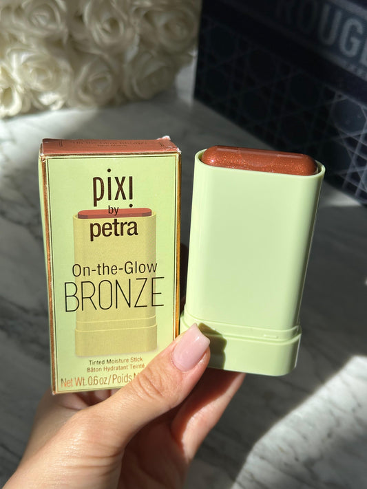 PIXI On-the-Glow Bronze
Tinted Moisture Stick - BeachGlow