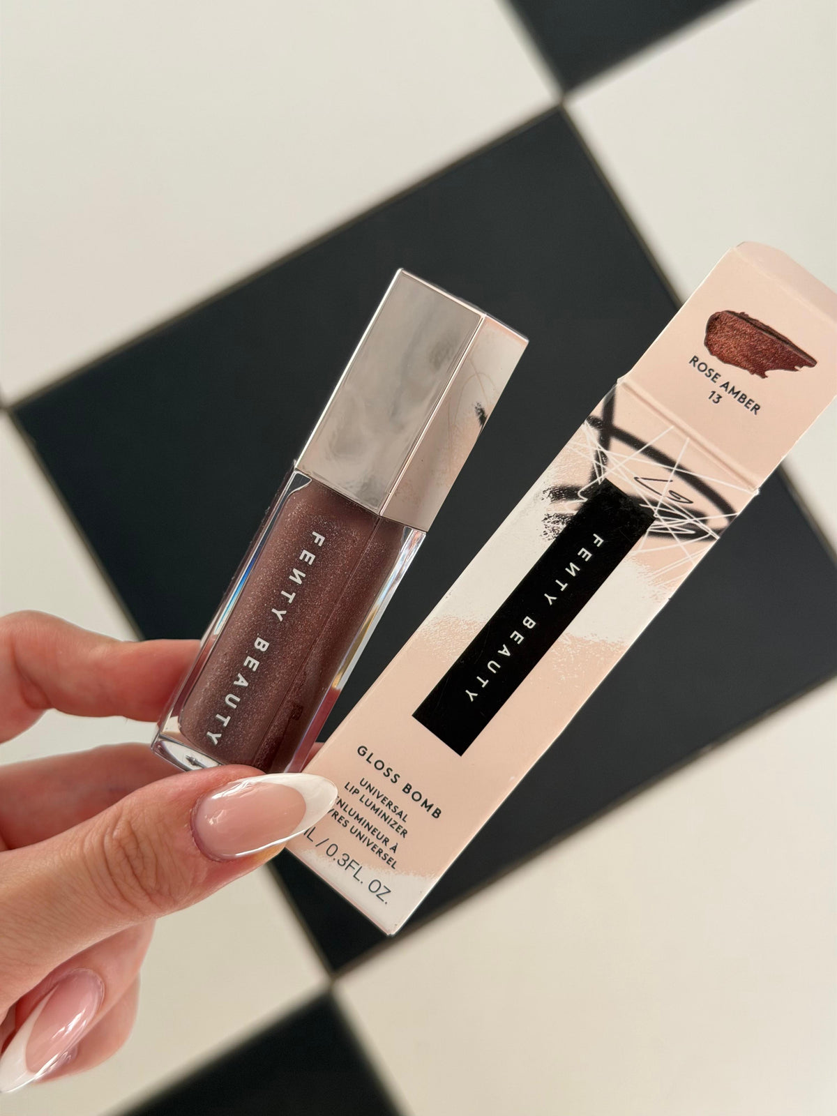FENTY BEAUTY Gloss Bomb Universal Lip Luminizer (13)