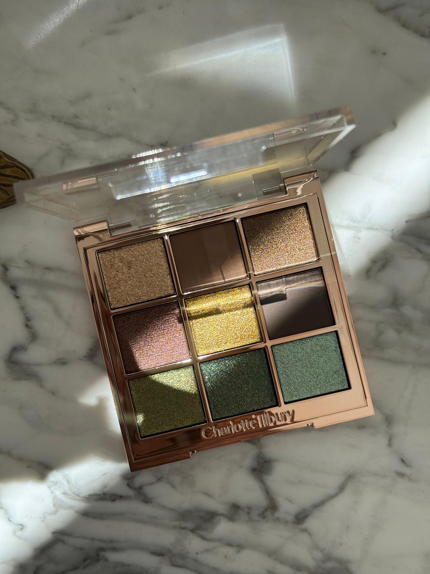 CHARLOTTE TILBURY
Charlotte's Palette Of Beautifying Eye Trends - Emerald Effect