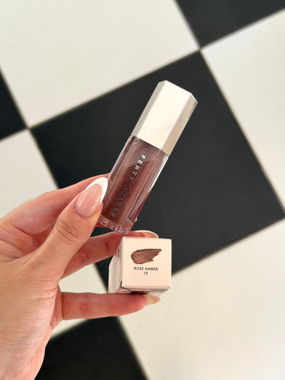 FENTY BEAUTY Gloss Bomb Universal Lip Luminizer (13)