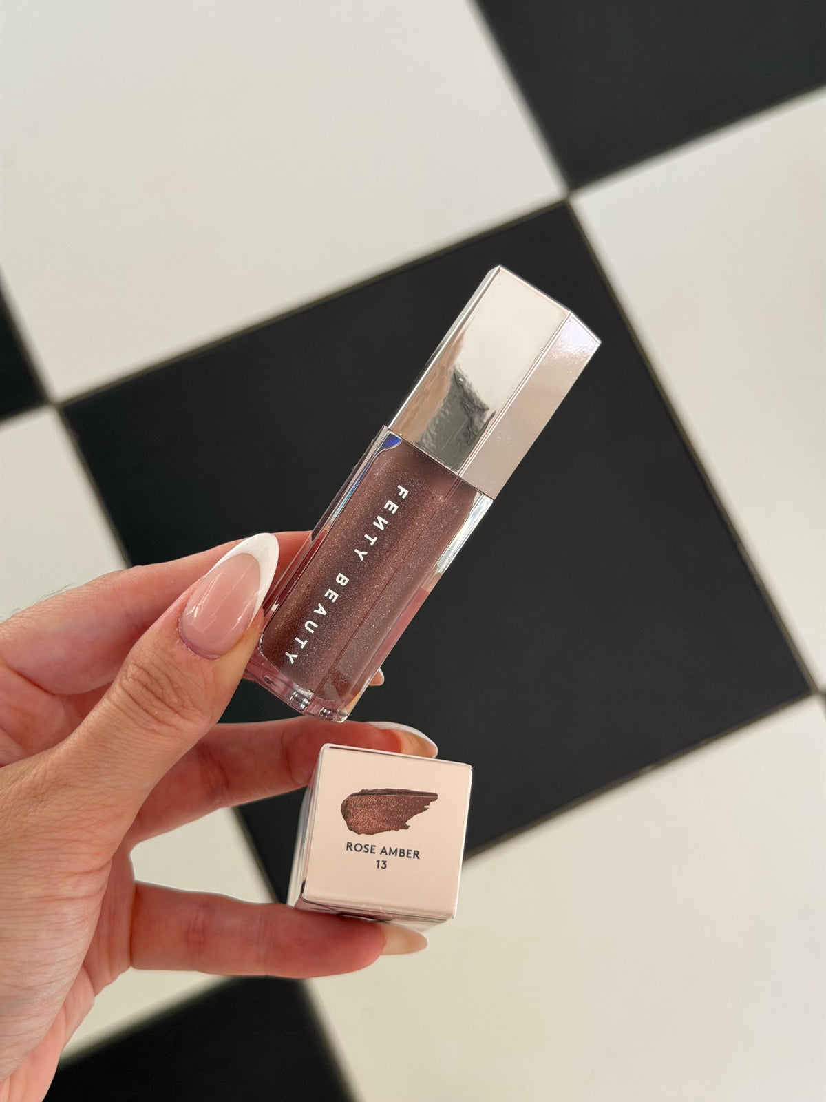 FENTY BEAUTY Gloss Bomb Universal Lip Luminizer (13)