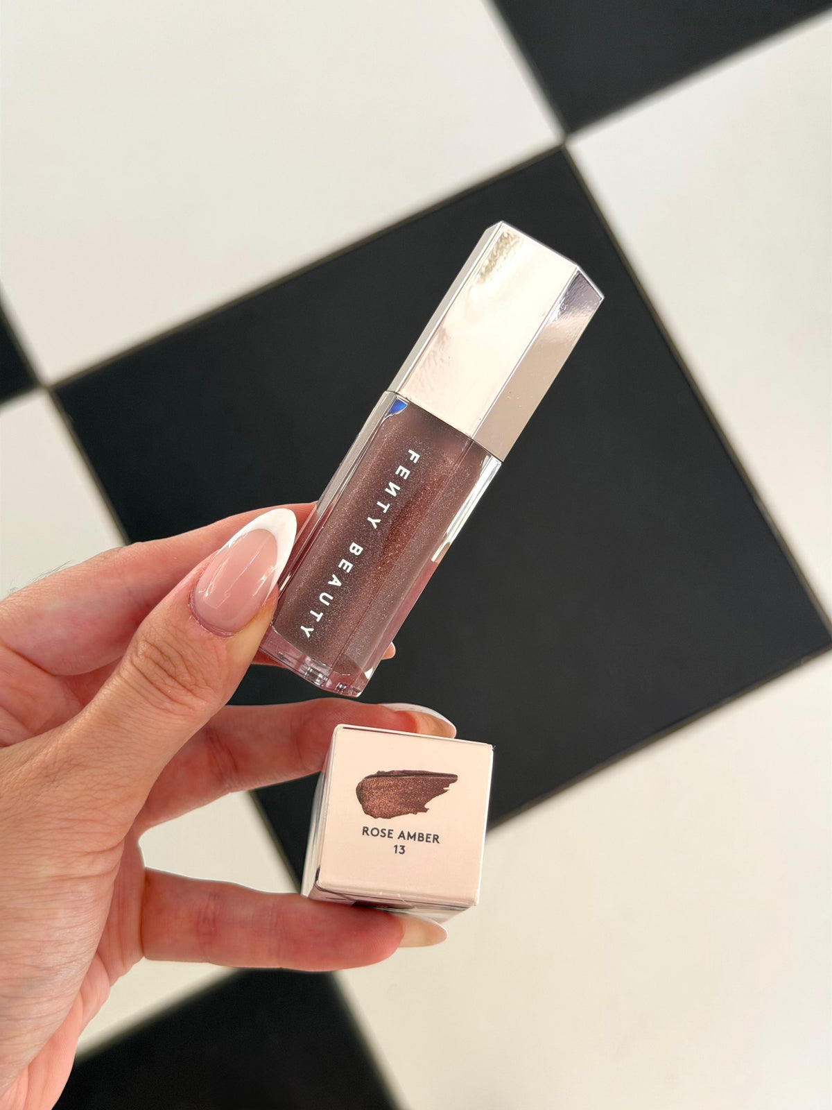 FENTY BEAUTY Gloss Bomb Universal Lip Luminizer (13)