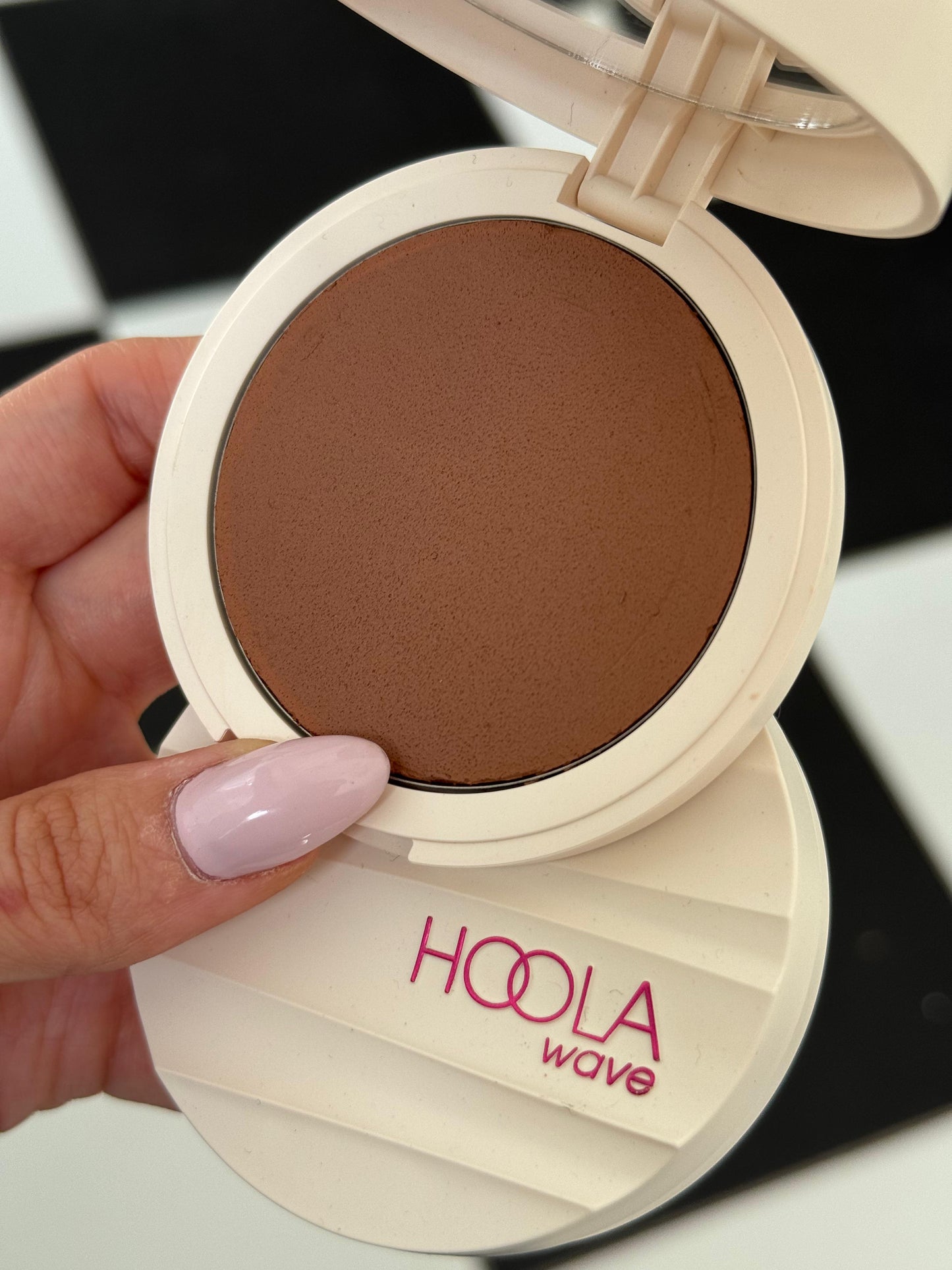 BENEFIT Hoola Wave Cream Bronzer Balm