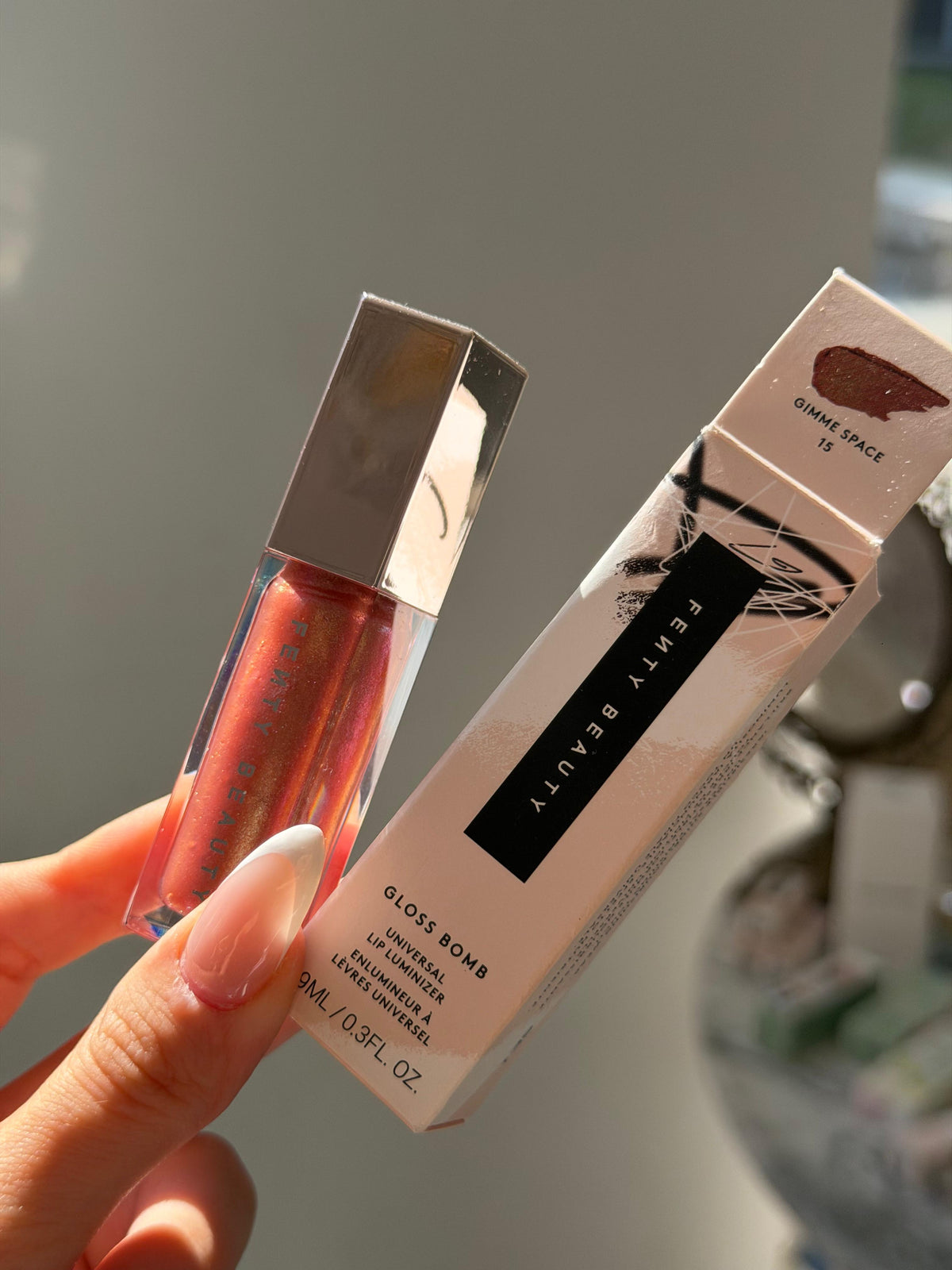 FENTY BEAUTY Gloss Bomb Universal Lip Luminizer (15)