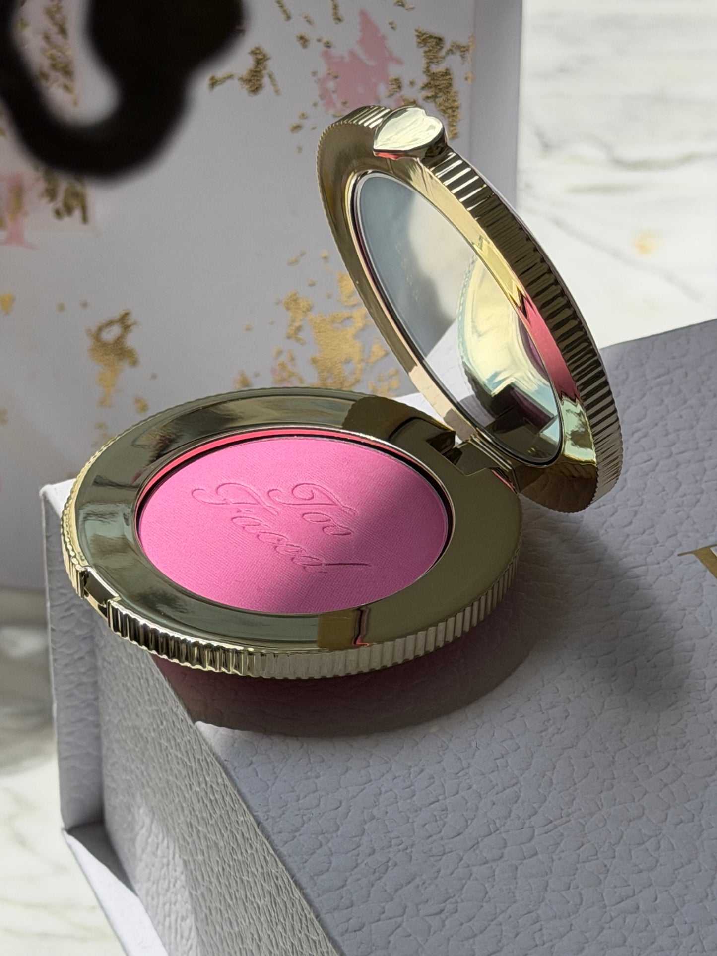TOO FACED Cloud Crush Blush - Super Candy Clouds
Velvety Second-Skin Powder Formula