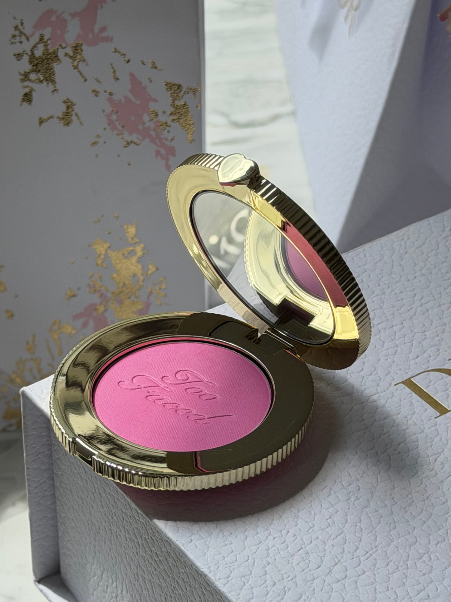 TOO FACED Cloud Crush Blush - Super Candy Clouds
Velvety Second-Skin Powder Formula