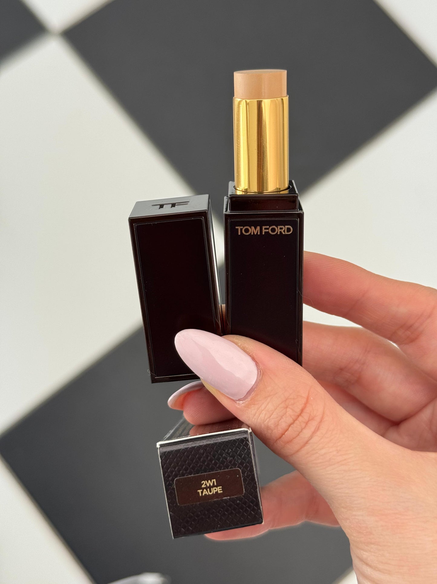 TOM FORD Traceless Soft Matte Concealer