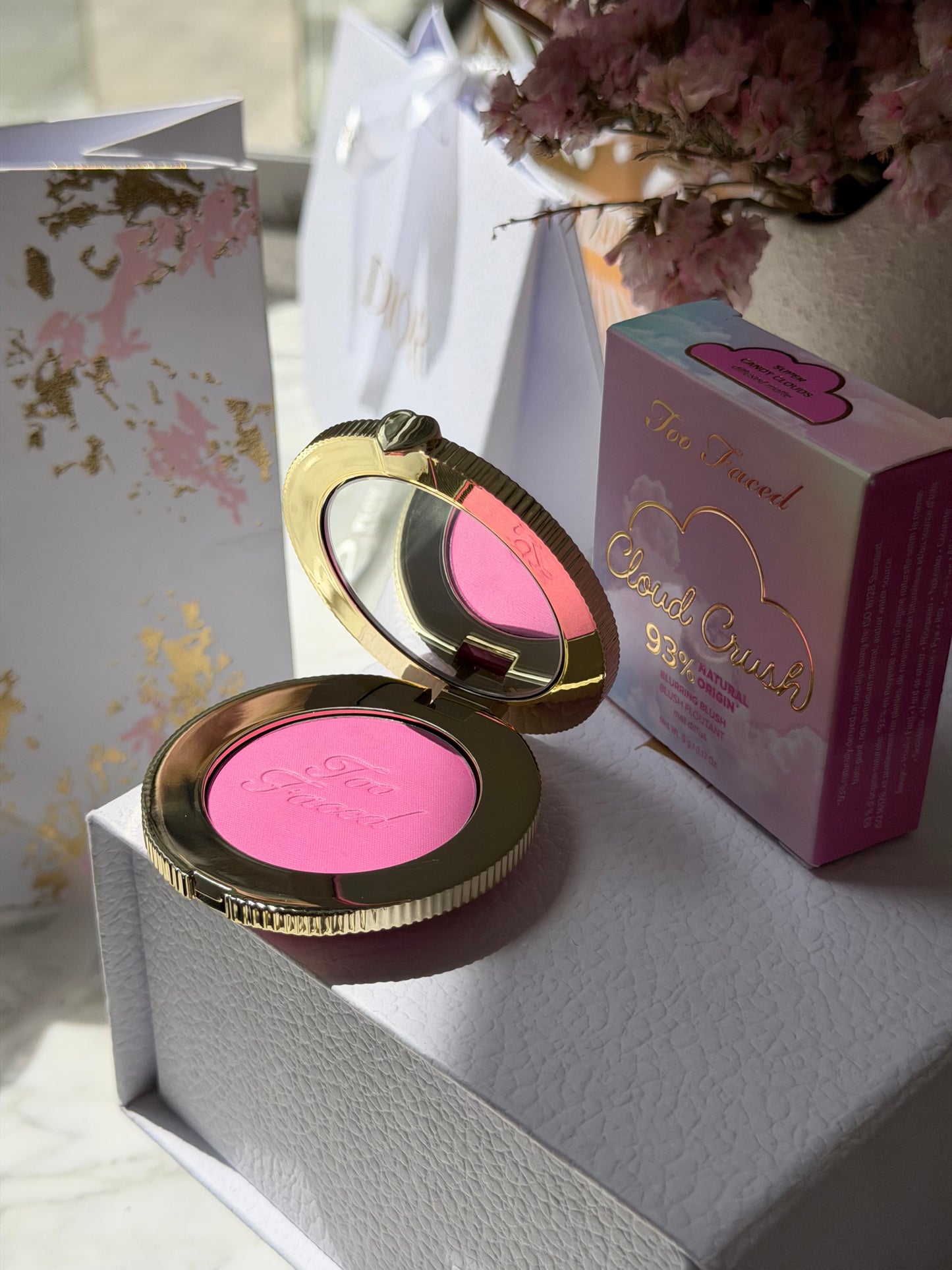 TOO FACED Cloud Crush Blush - Super Candy Clouds
Velvety Second-Skin Powder Formula