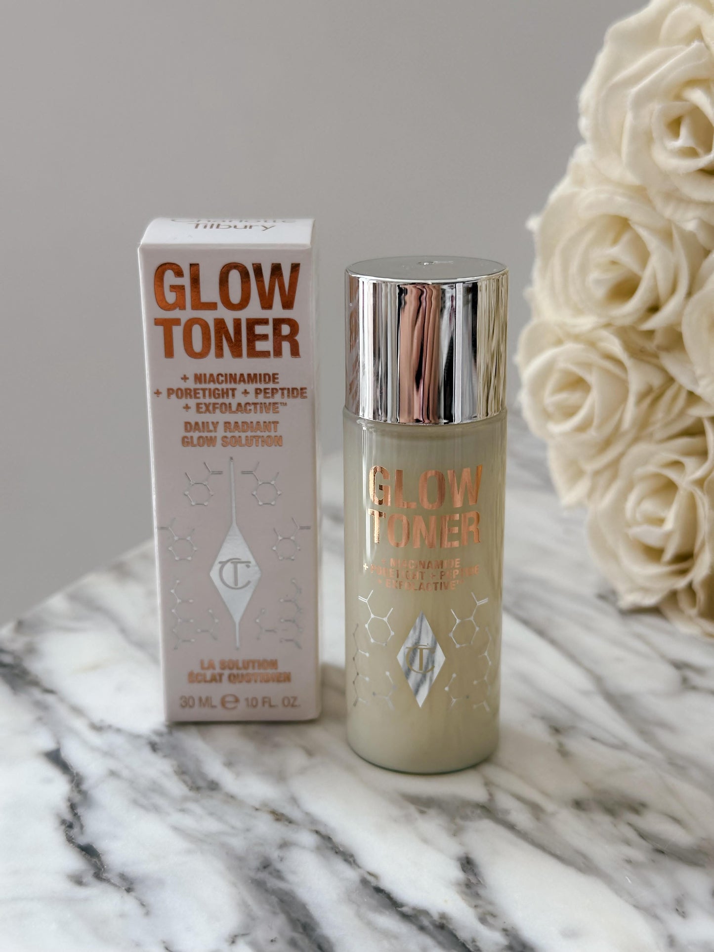 CHARLOTTE TILBURY
Daily Glow Toner with Niacinamide