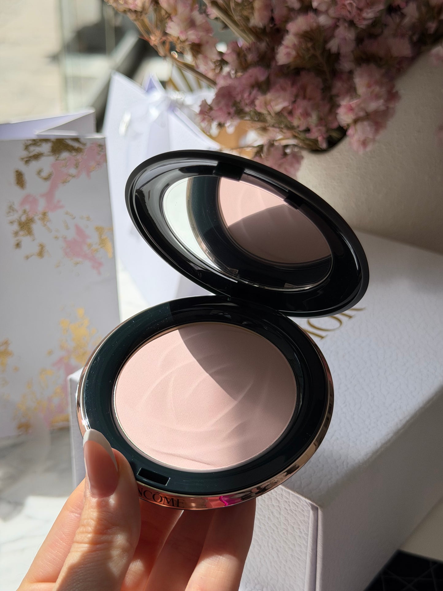 LANCÔME Teint Idole Ultra Wear Skin Refining Setting Powder (01)
All-Day Setting & Pore-Blurring