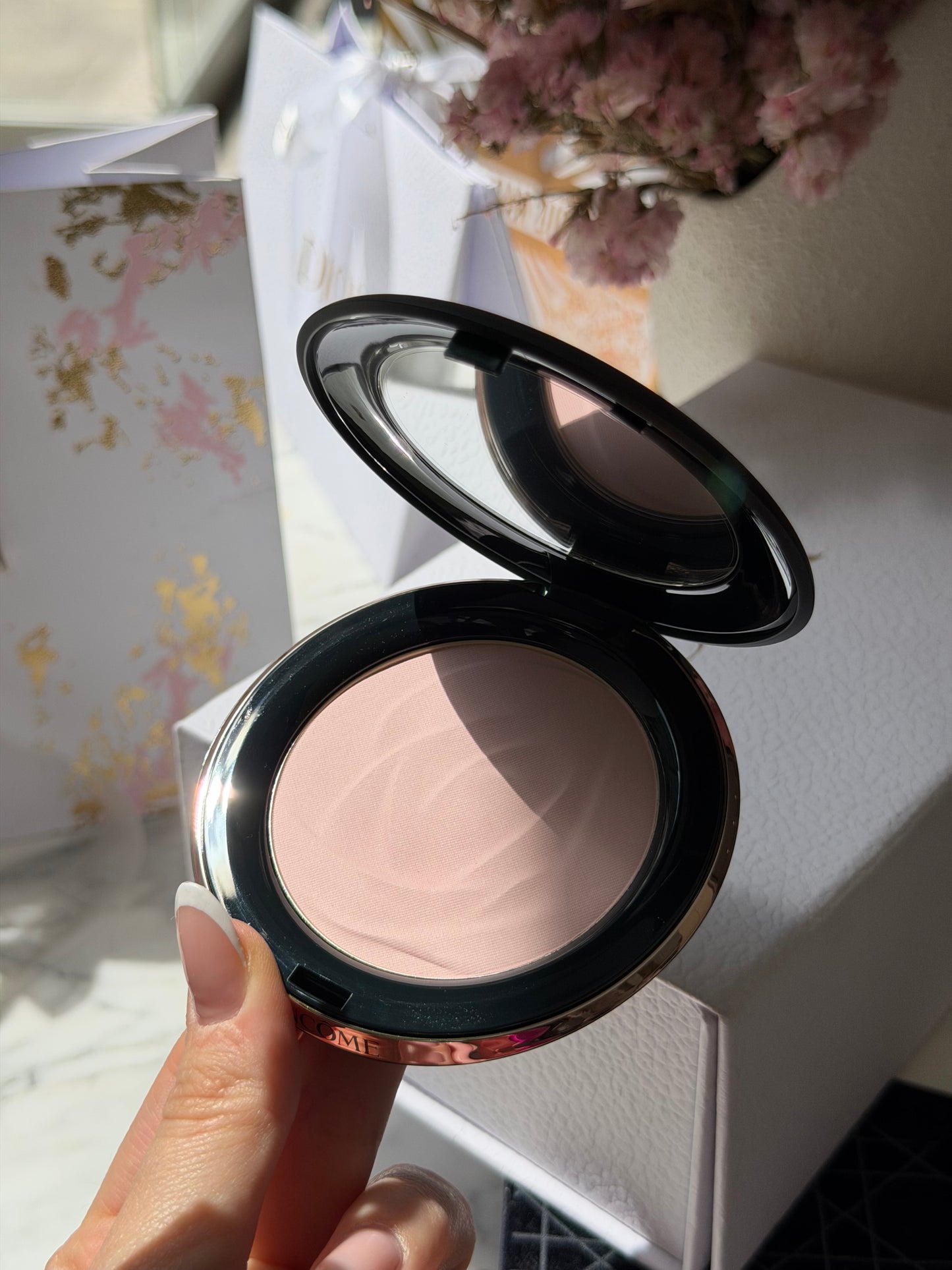 LANCÔME Teint Idole Ultra Wear Skin Refining Setting Powder (01)
All-Day Setting & Pore-Blurring