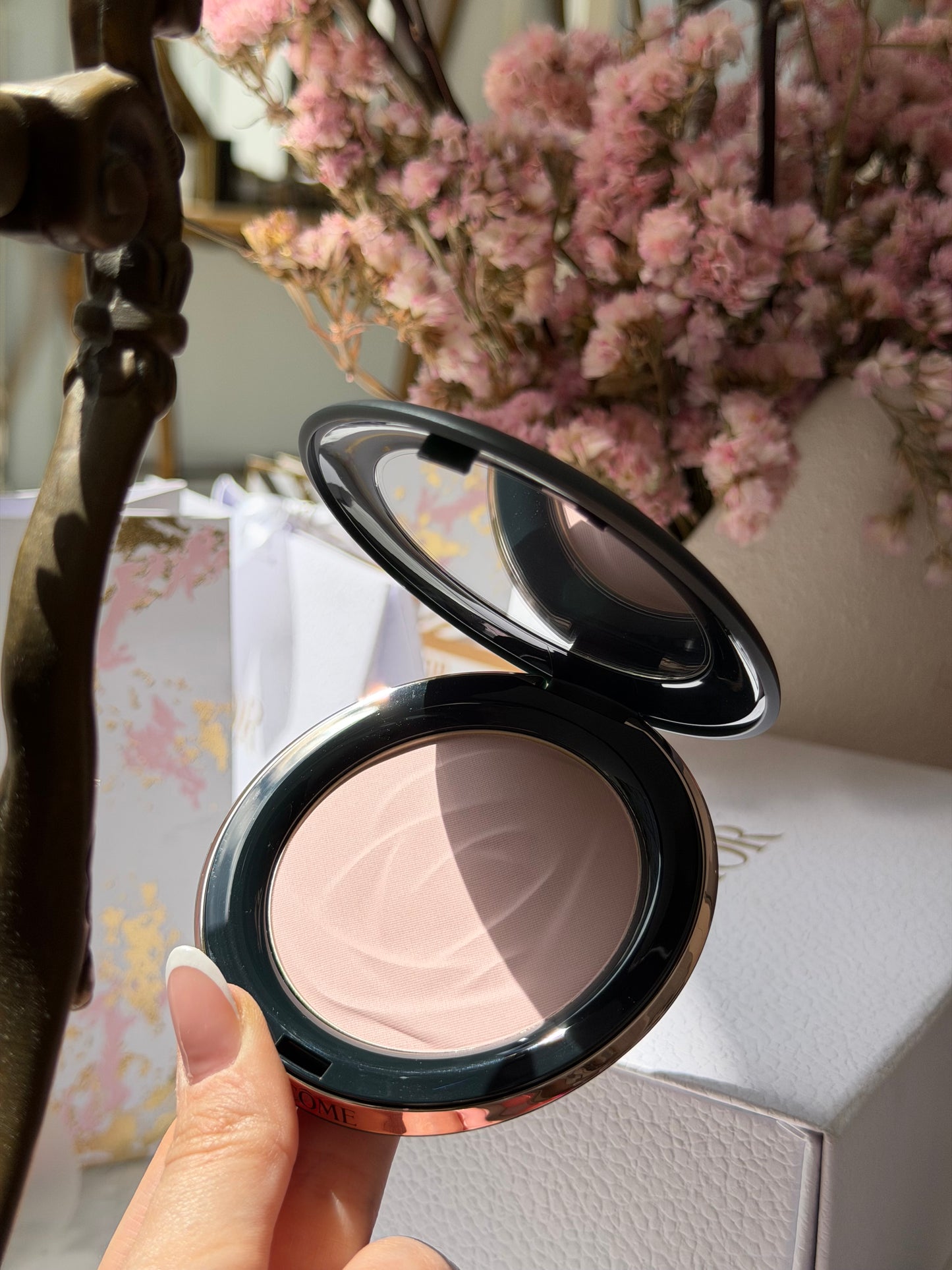 LANCÔME Teint Idole Ultra Wear Skin Refining Setting Powder (01)
All-Day Setting & Pore-Blurring