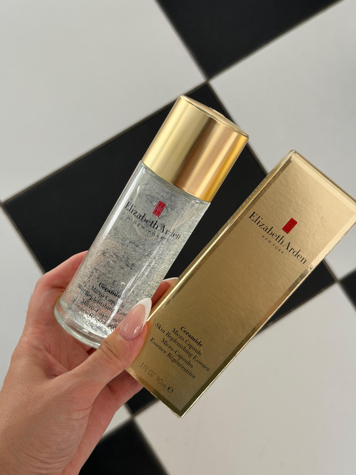ELIZABETH ARDEN Ceramide Micro Capsule Skin Repleneshing Essence