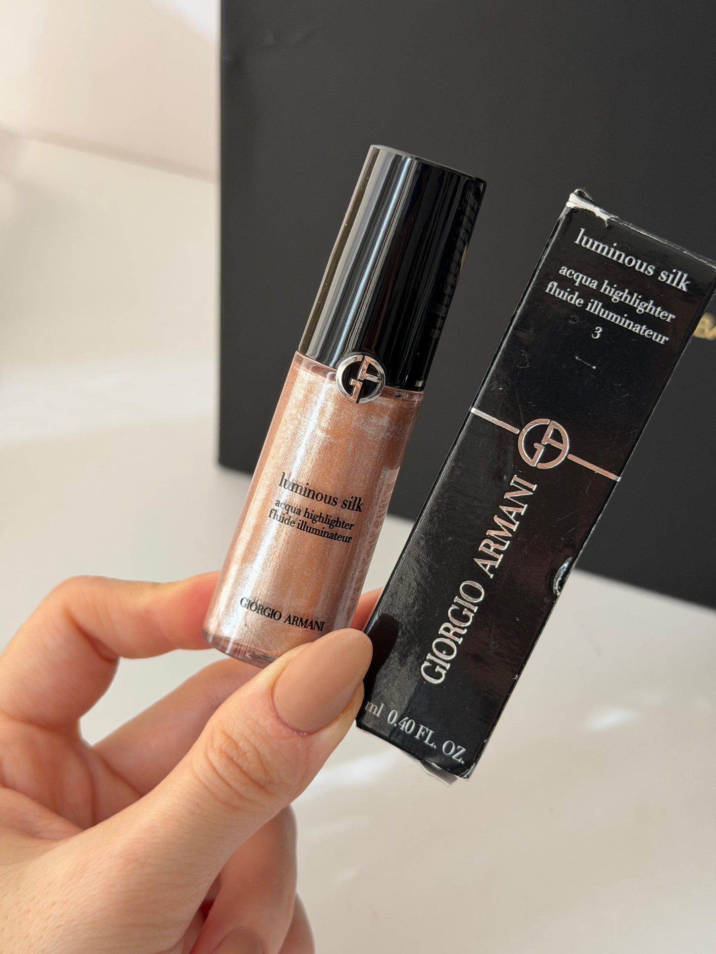 ARMANI Luminous Silk Acqua Highlighter (3)