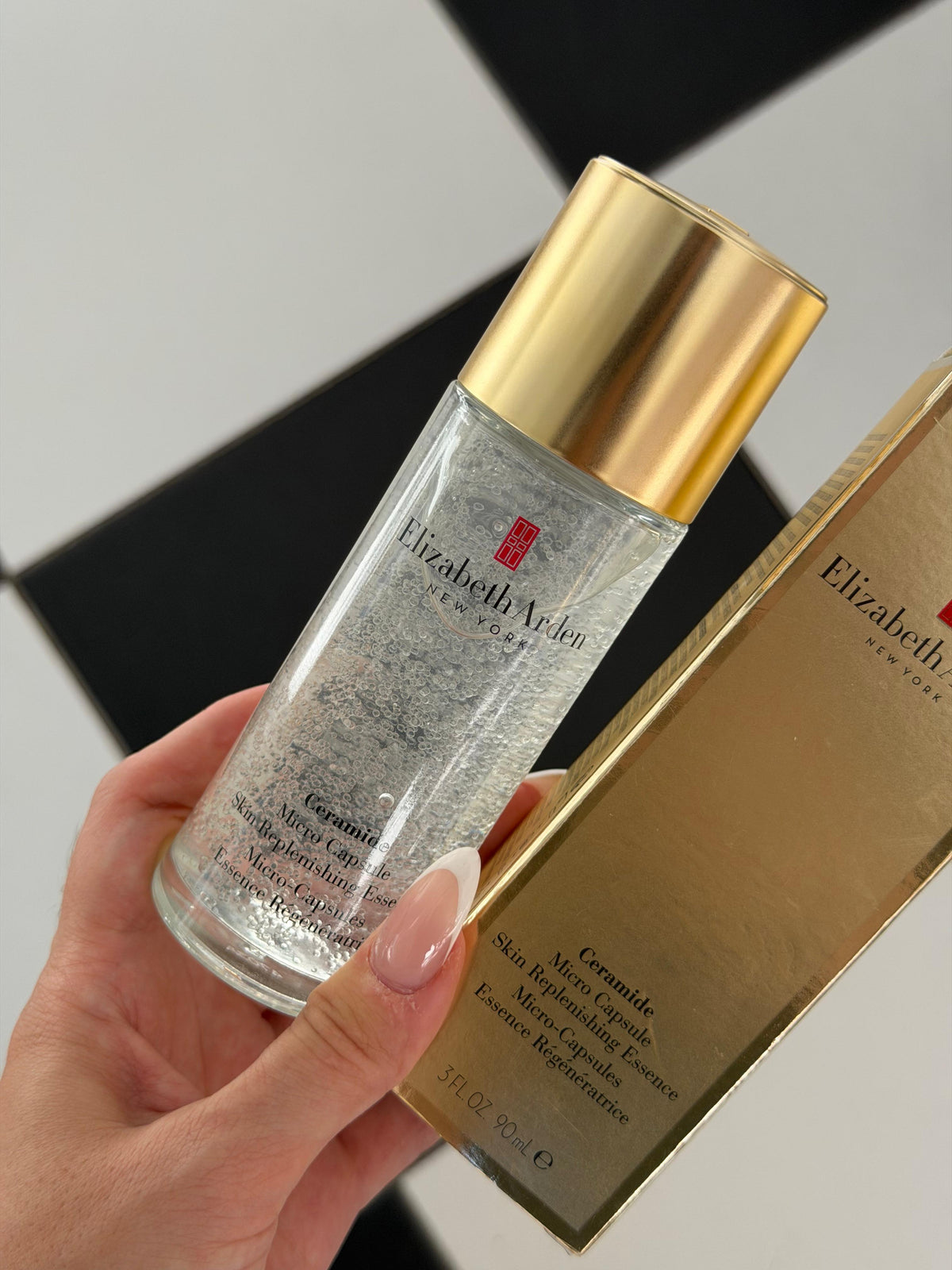 ELIZABETH ARDEN Ceramide Micro Capsule Skin Repleneshing Essence