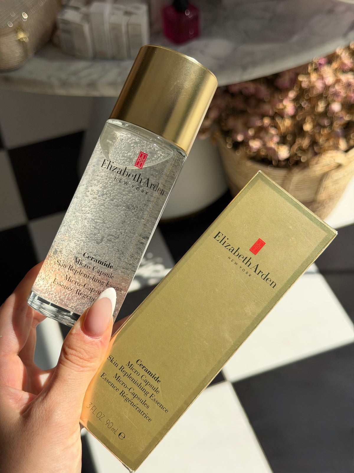 ELIZABETH ARDEN Ceramide Micro Capsule Skin Repleneshing Essence