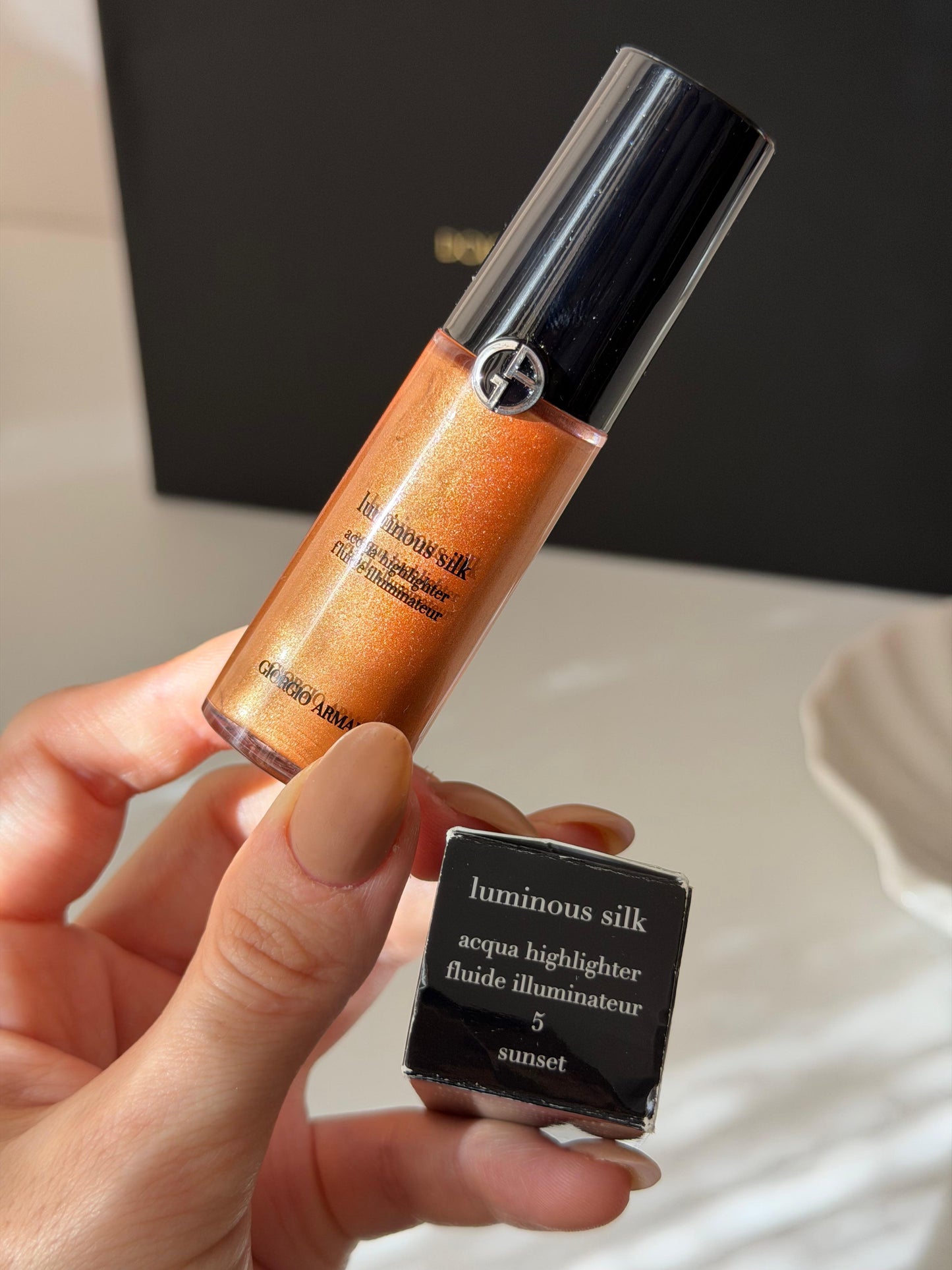 ARMANI Luminous Silk Acqua Highlighter (5)