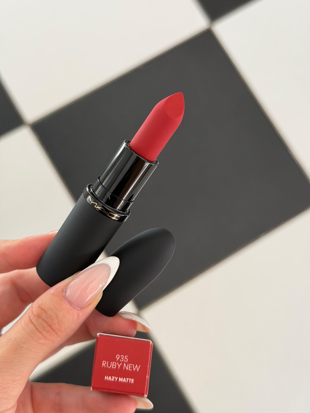 MAC PowderKiss Hazy Matte Lipstick (935) 10HR Hydrating Longwear, Blurs Lips