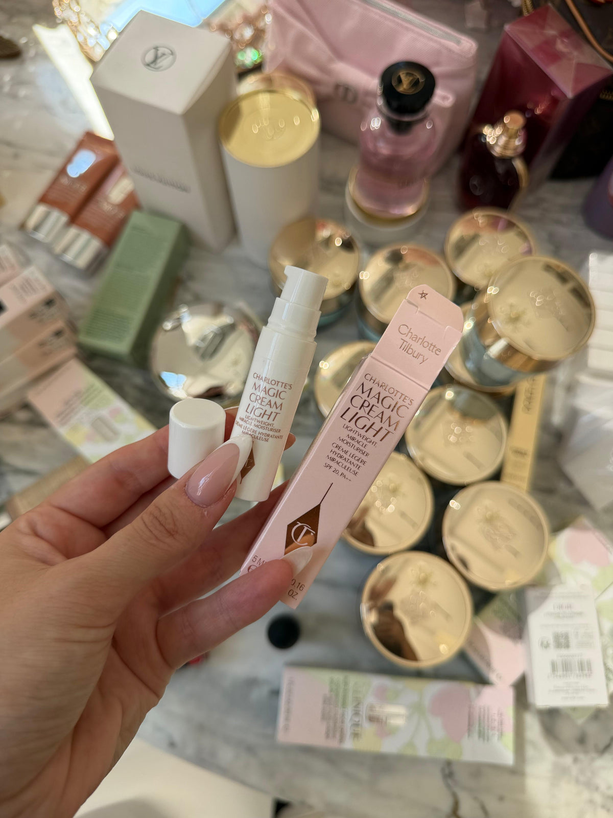 CHARLOTTE TILBURY Magic Cream Light - Mini Miracle Moisturizer