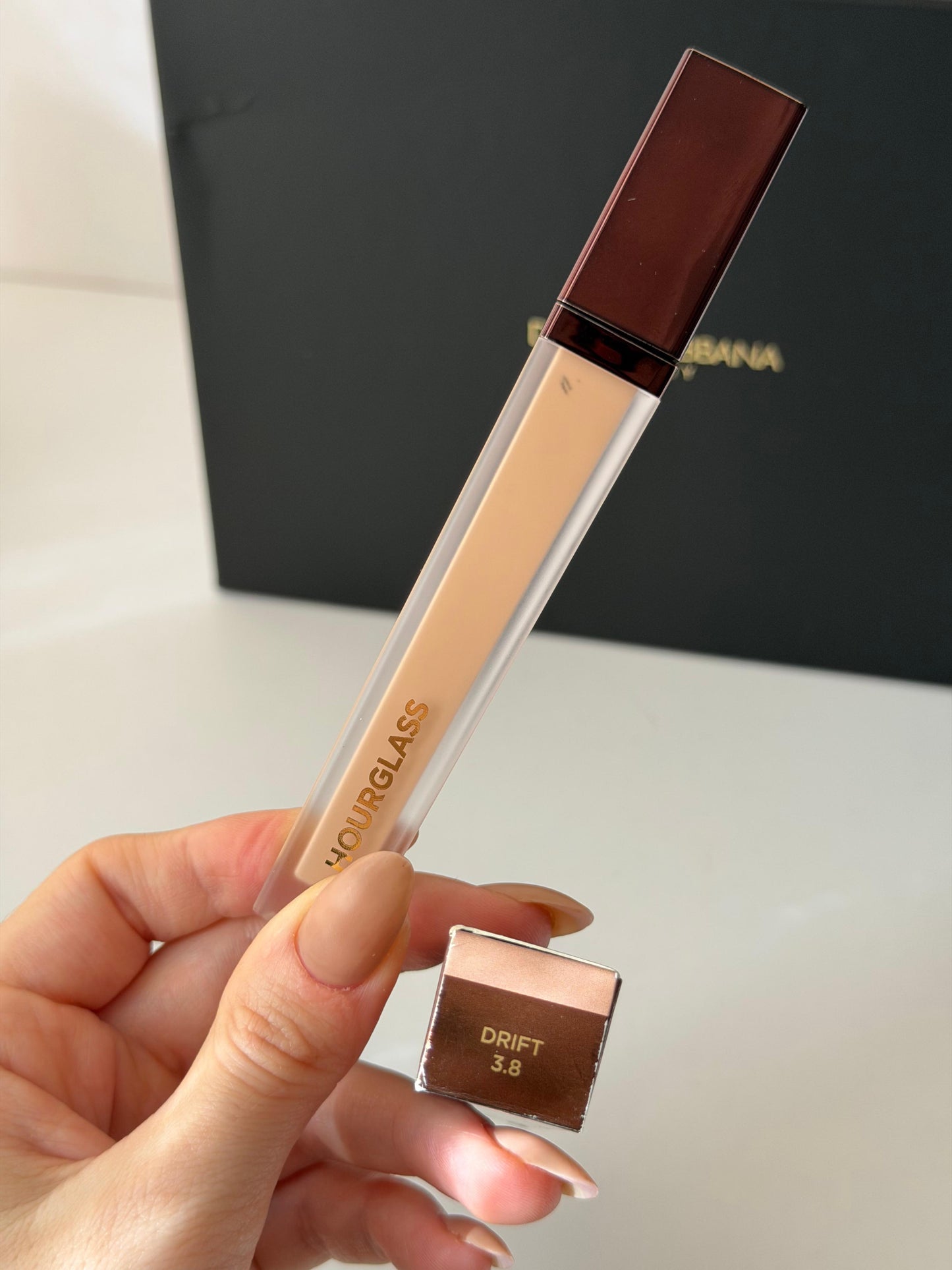 HOURGLASS Vanish™ Airbrush Concealer (3.8)