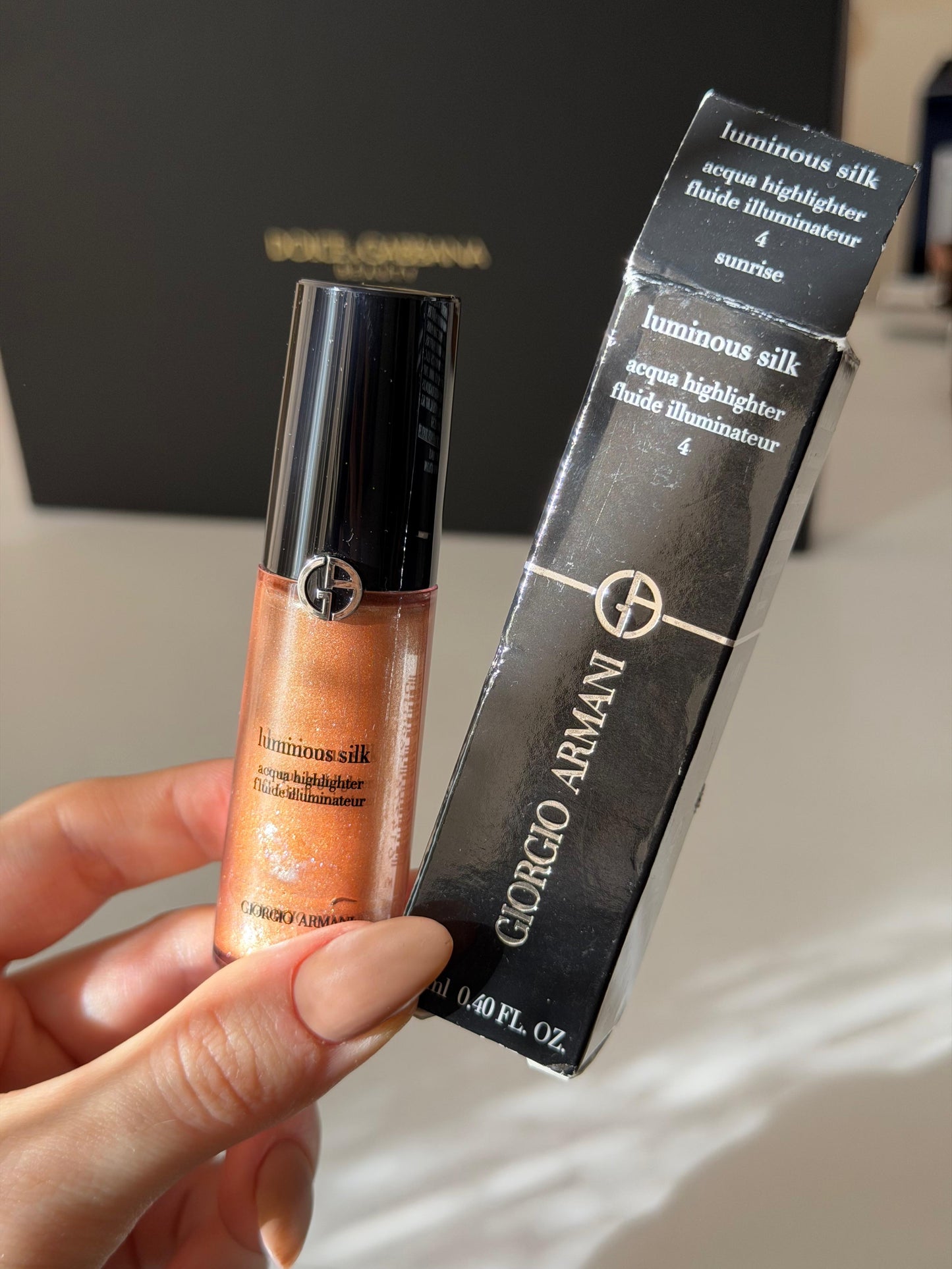 ARMANI Luminous Silk Acqua Highlighter (4)