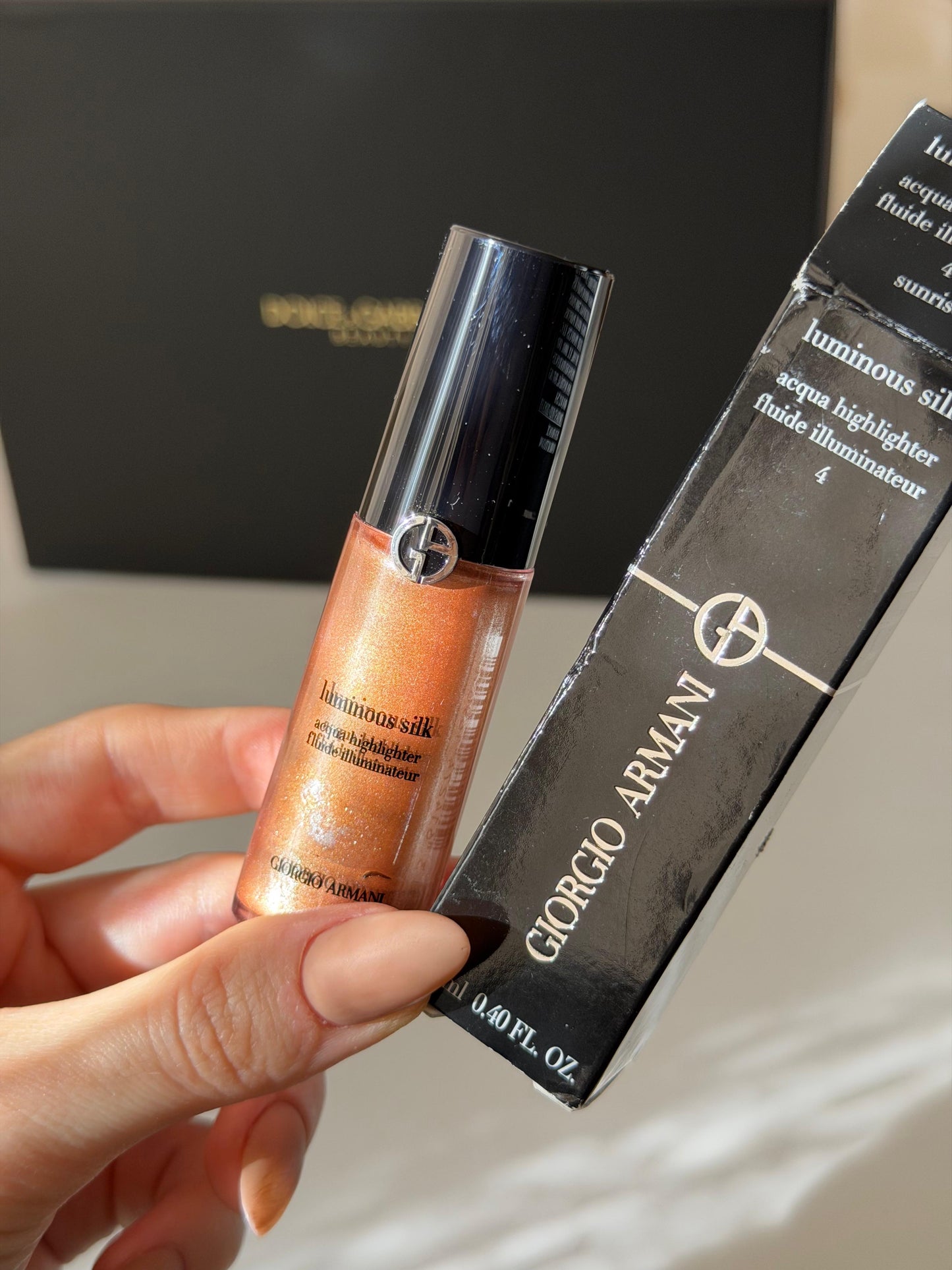 ARMANI Luminous Silk Acqua Highlighter (4)