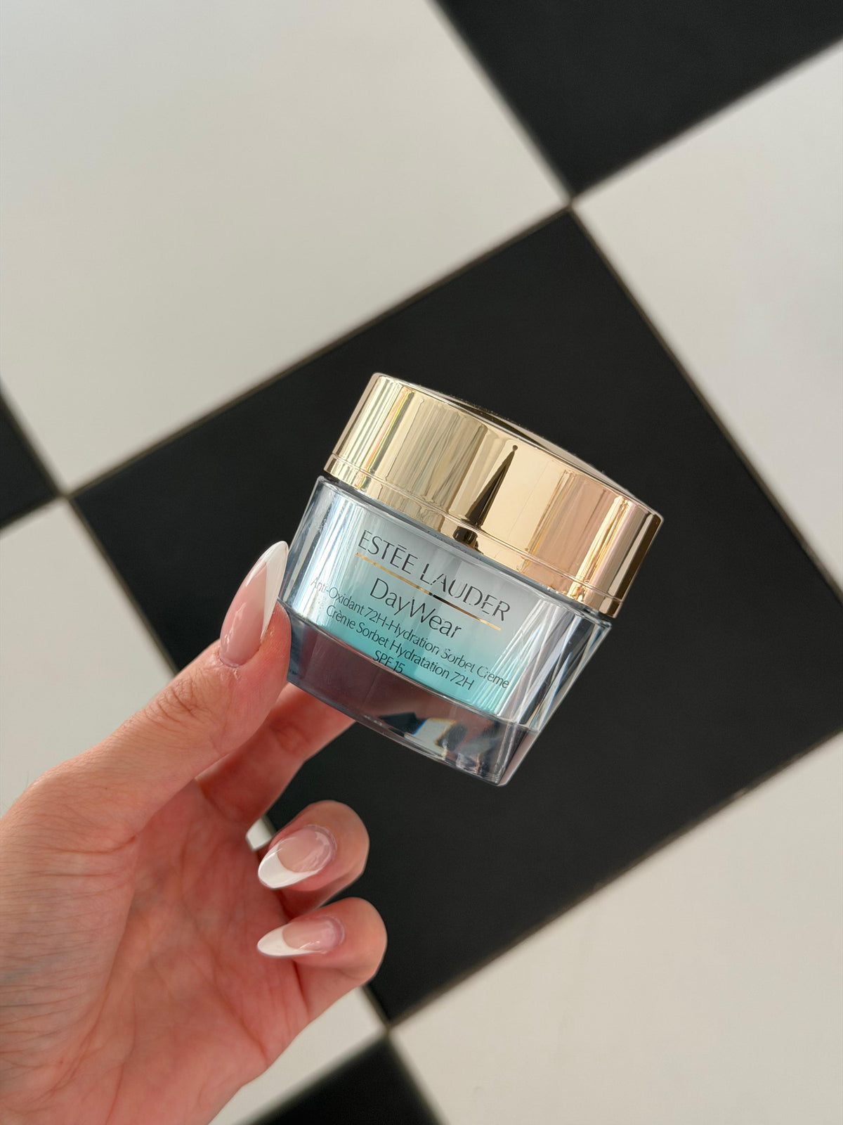 ESTEE LAUDER DayWear Moisturizer
Anti-Oxidant 72H-Hydration Sorbet Creme SPF15 - Normal/Combination Skin