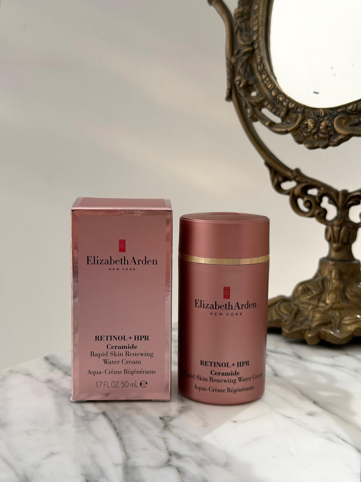 ELIZABETH ARDEN Retinol + HPR Ceramide Rapid Skin-Renewing Water Cream