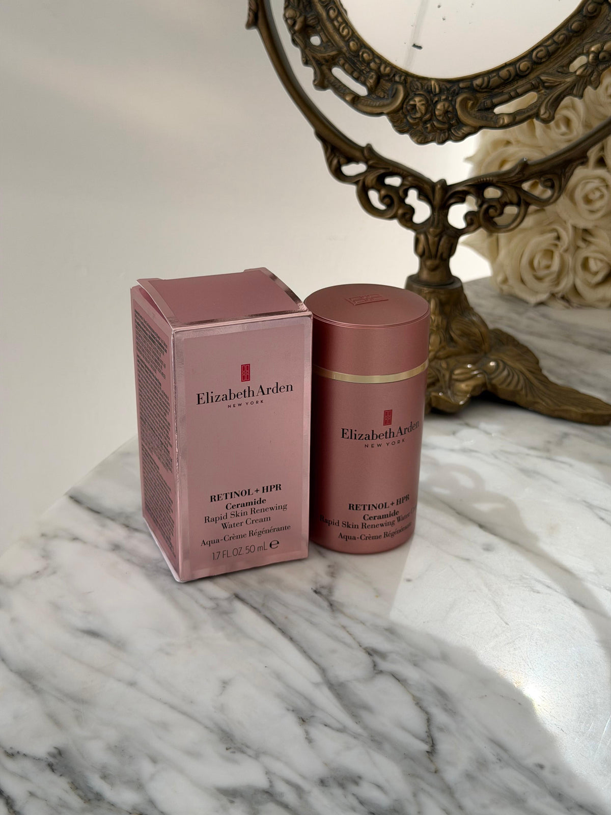 ELIZABETH ARDEN Retinol + HPR Ceramide Rapid Skin-Renewing Water Cream