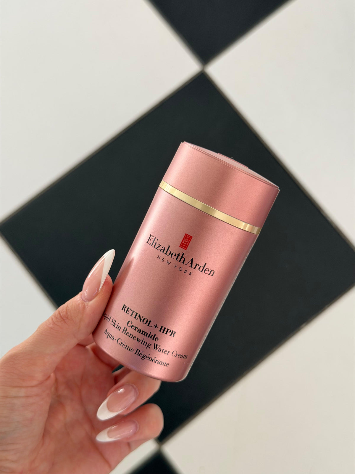 ELIZABETH ARDEN Retinol + HPR Ceramide Rapid Skin-Renewing Water Cream