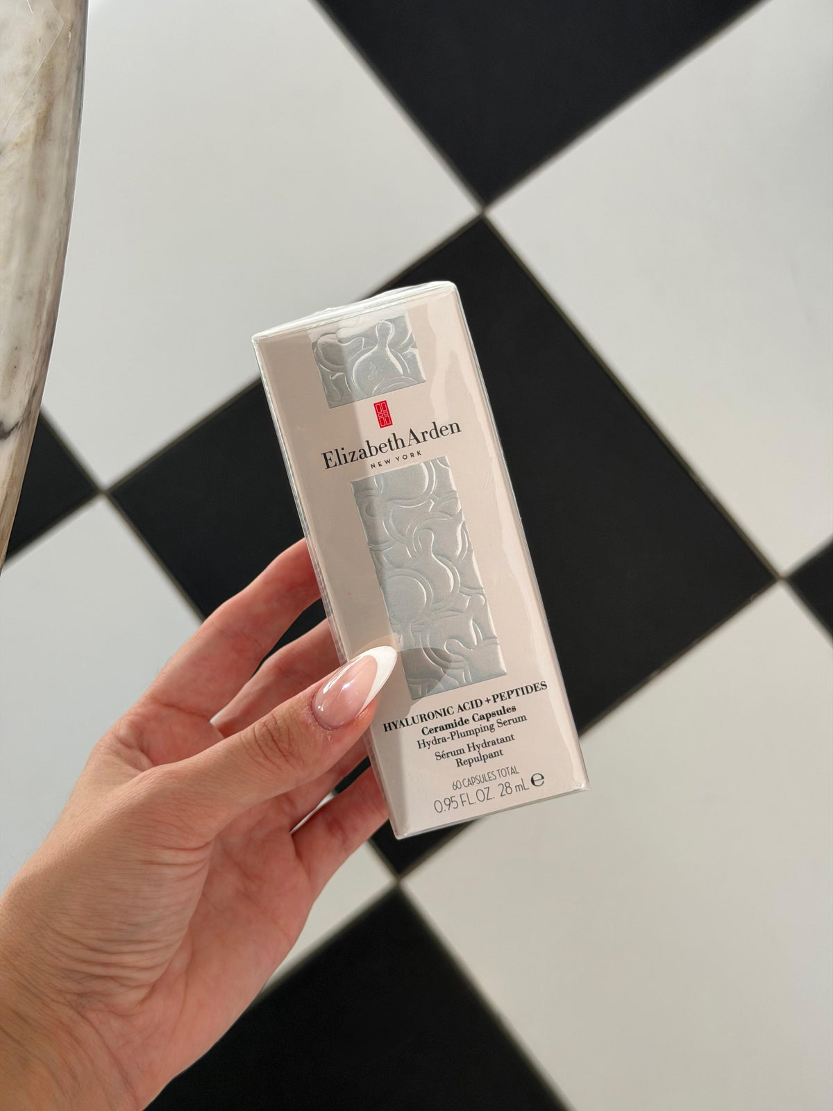 ELIZABETH ARDEN Hyaluronic Acid + Peptides Hydra-Plumping Serum