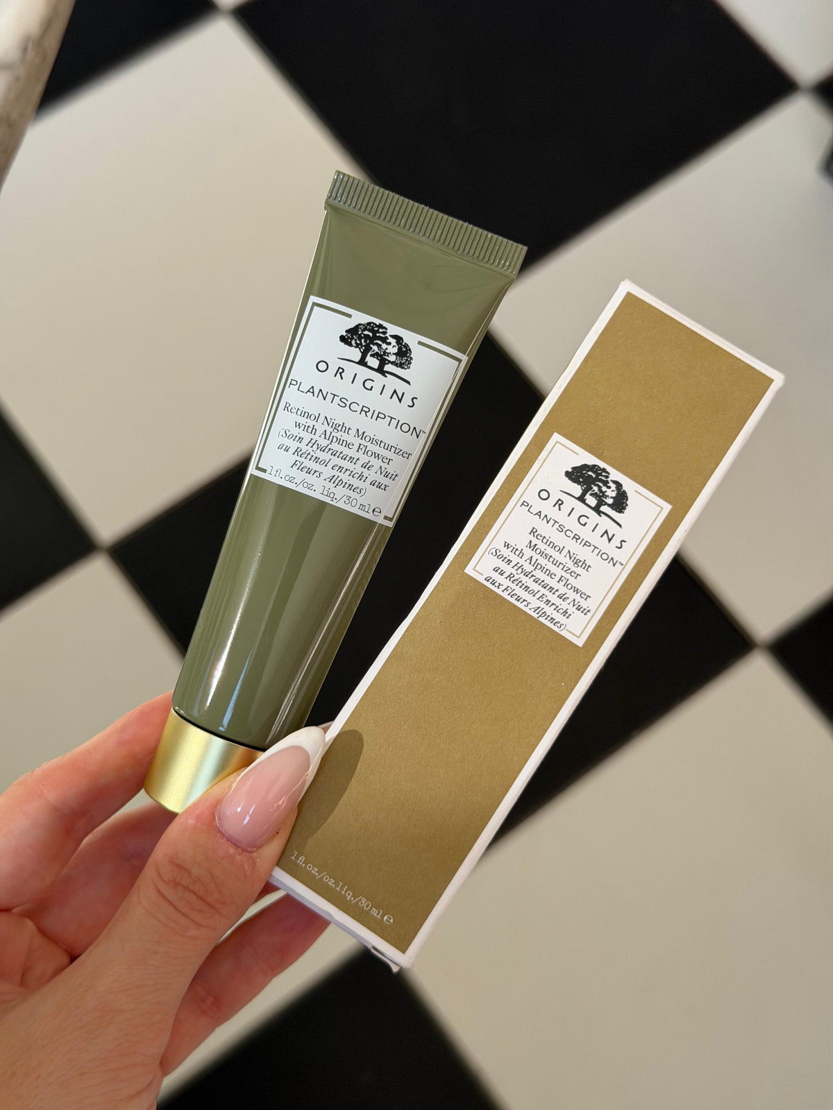ORIGINS Plantscription™
Retinol Night Moisturizer With Alpin Flower - All Skin Types