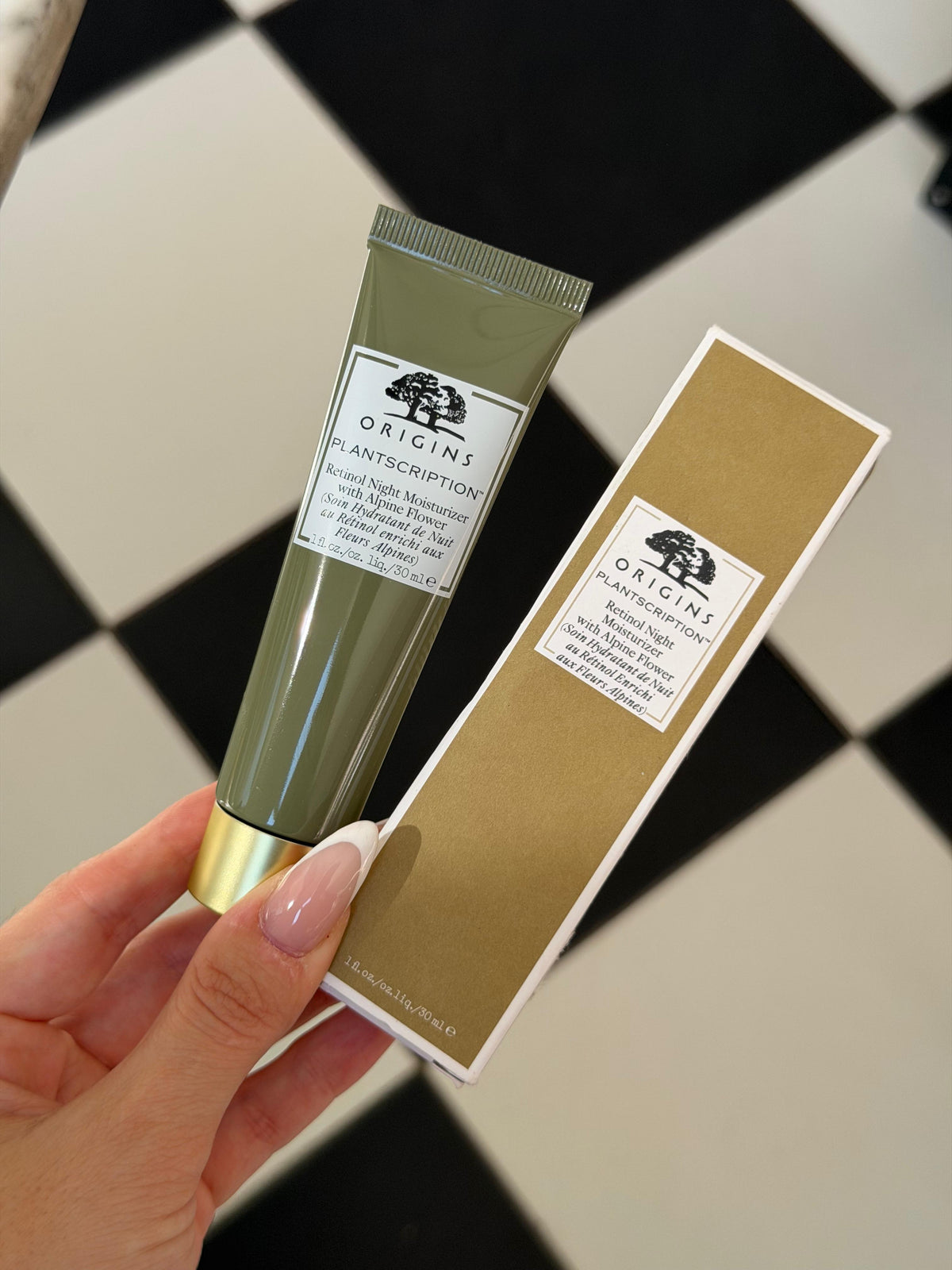 ORIGINS Plantscription™
Retinol Night Moisturizer With Alpin Flower - All Skin Types