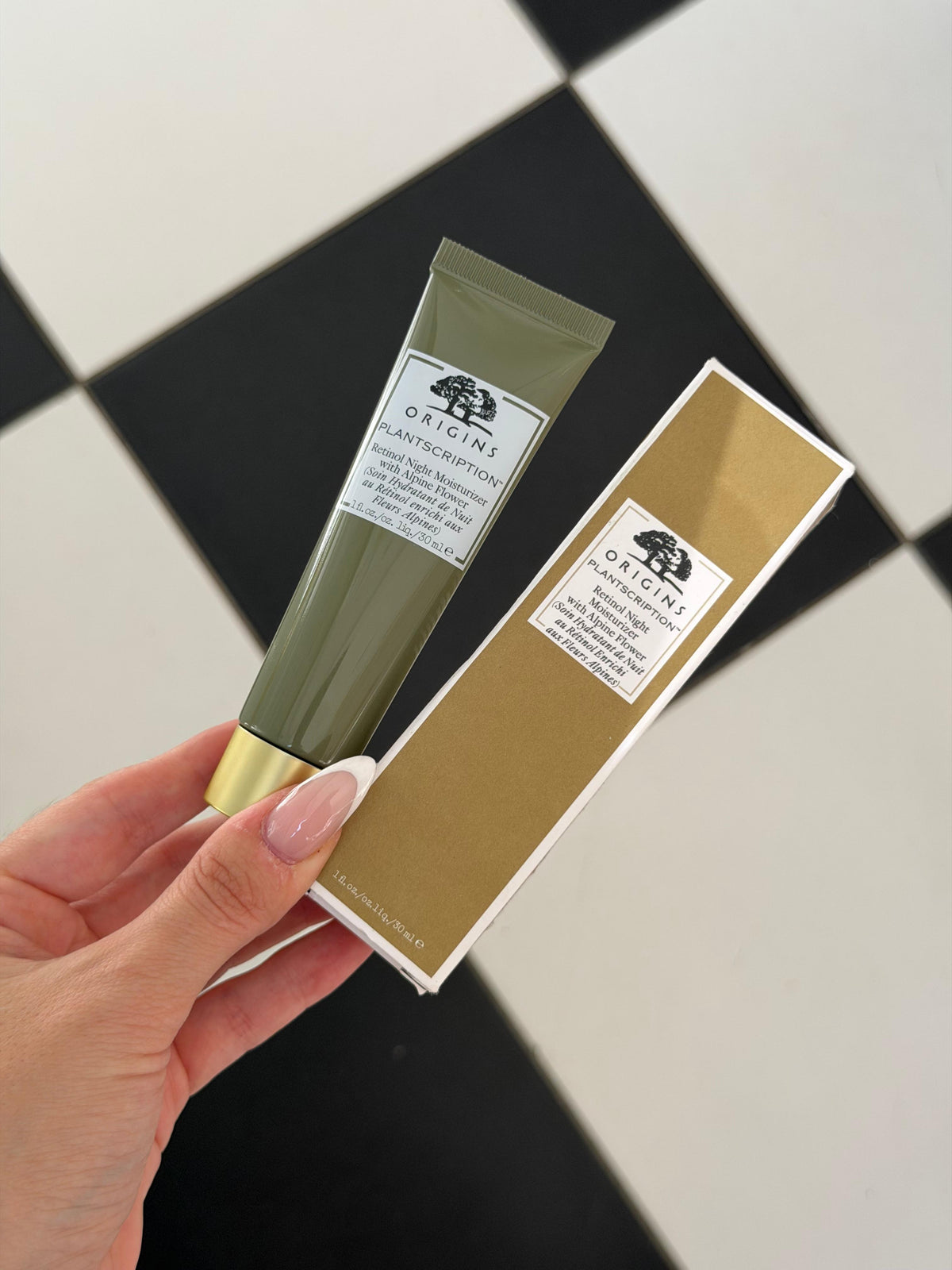 ORIGINS Plantscription™
Retinol Night Moisturizer With Alpin Flower - All Skin Types