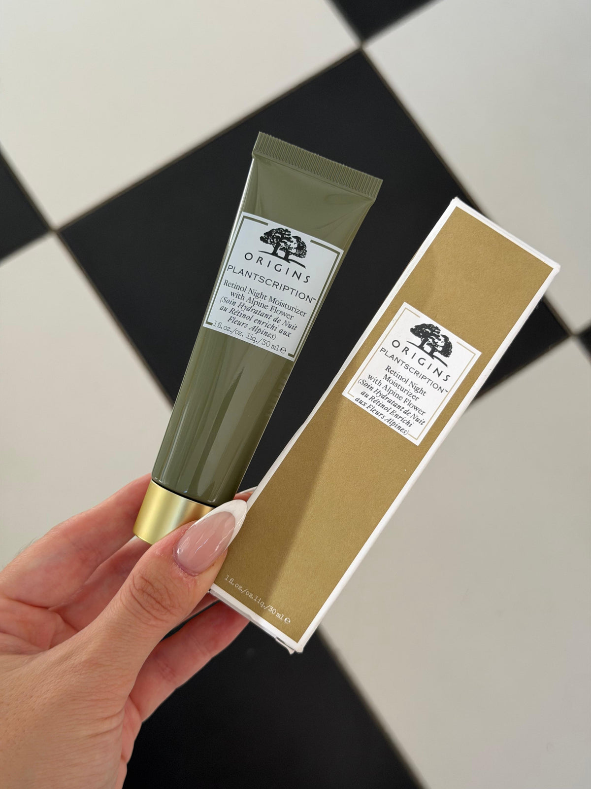 ORIGINS Plantscription™
Retinol Night Moisturizer With Alpin Flower - All Skin Types