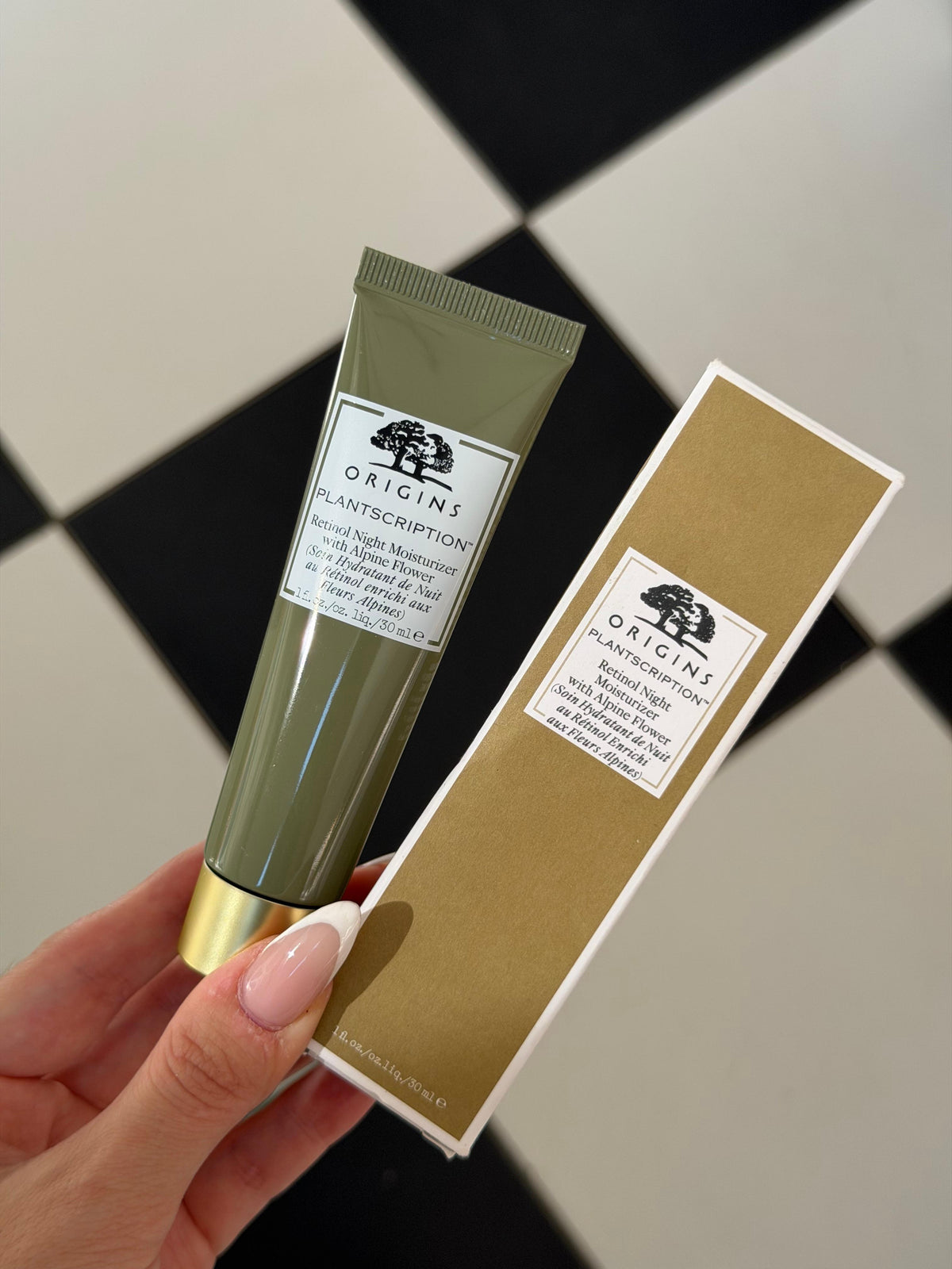 ORIGINS Plantscription™
Retinol Night Moisturizer With Alpin Flower - All Skin Types