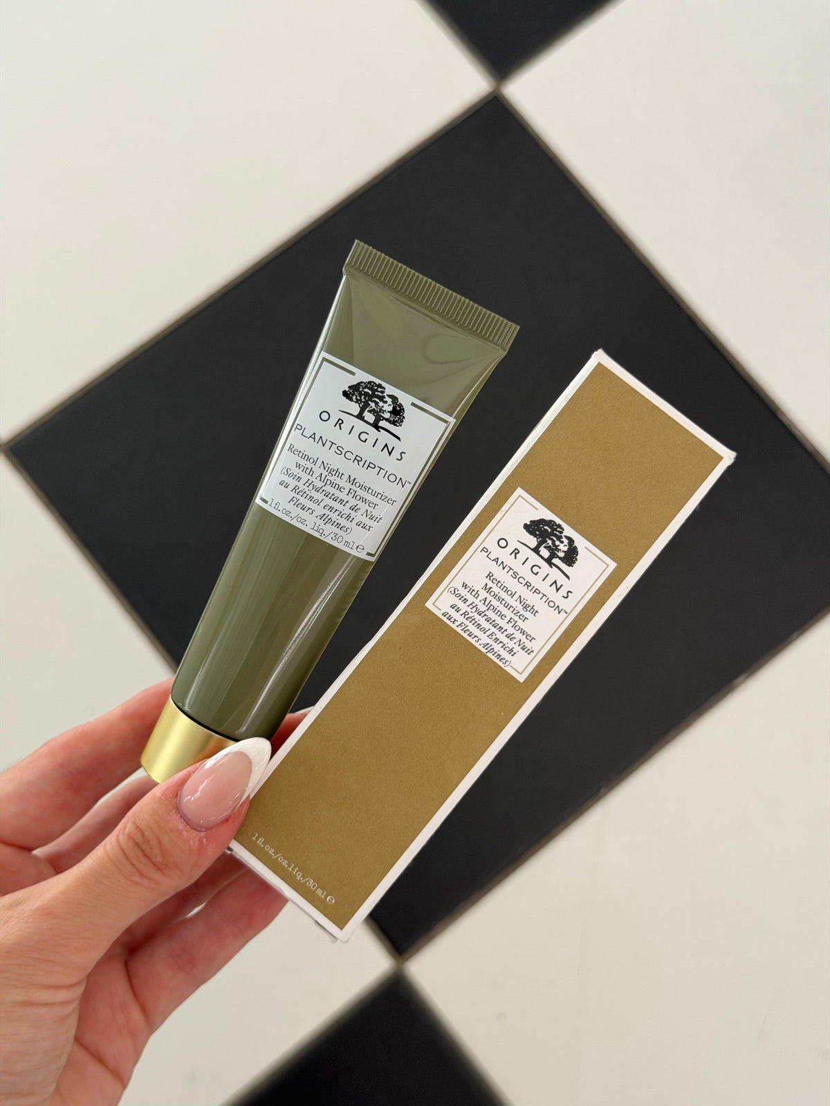 ORIGINS Plantscription™
Retinol Night Moisturizer With Alpin Flower - All Skin Types