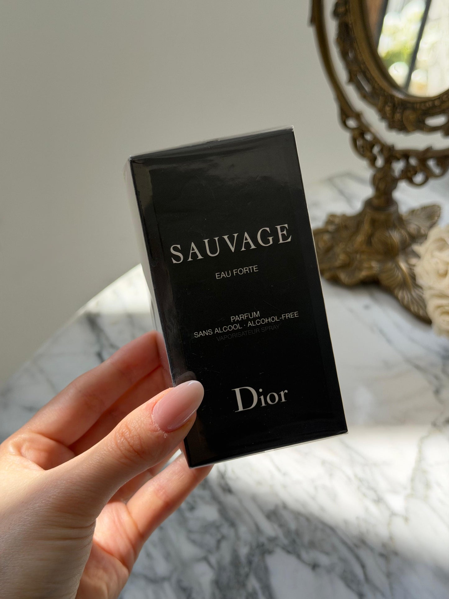 DIOR Sauvage Eau Forte Parfum
Alcohol-Free Fragrance - Fresh And Intense Notes