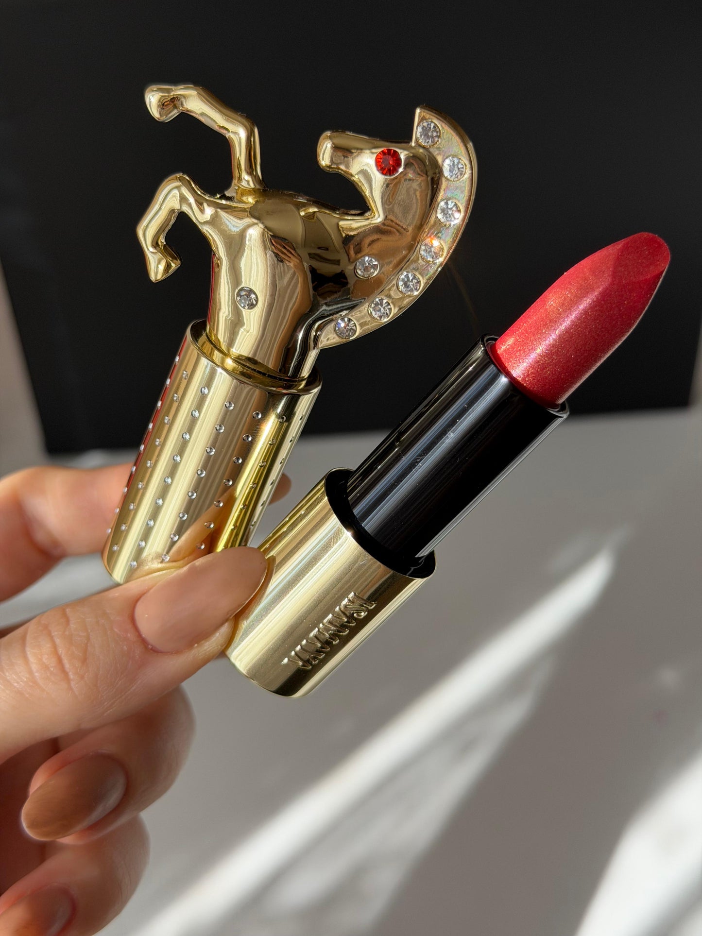 ISAMAYA Luckykiss Diamond Lip Glow - Bluff