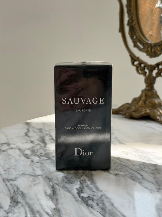 DIOR Sauvage Eau Forte Parfum
Alcohol-Free Fragrance - Fresh And Intense Notes