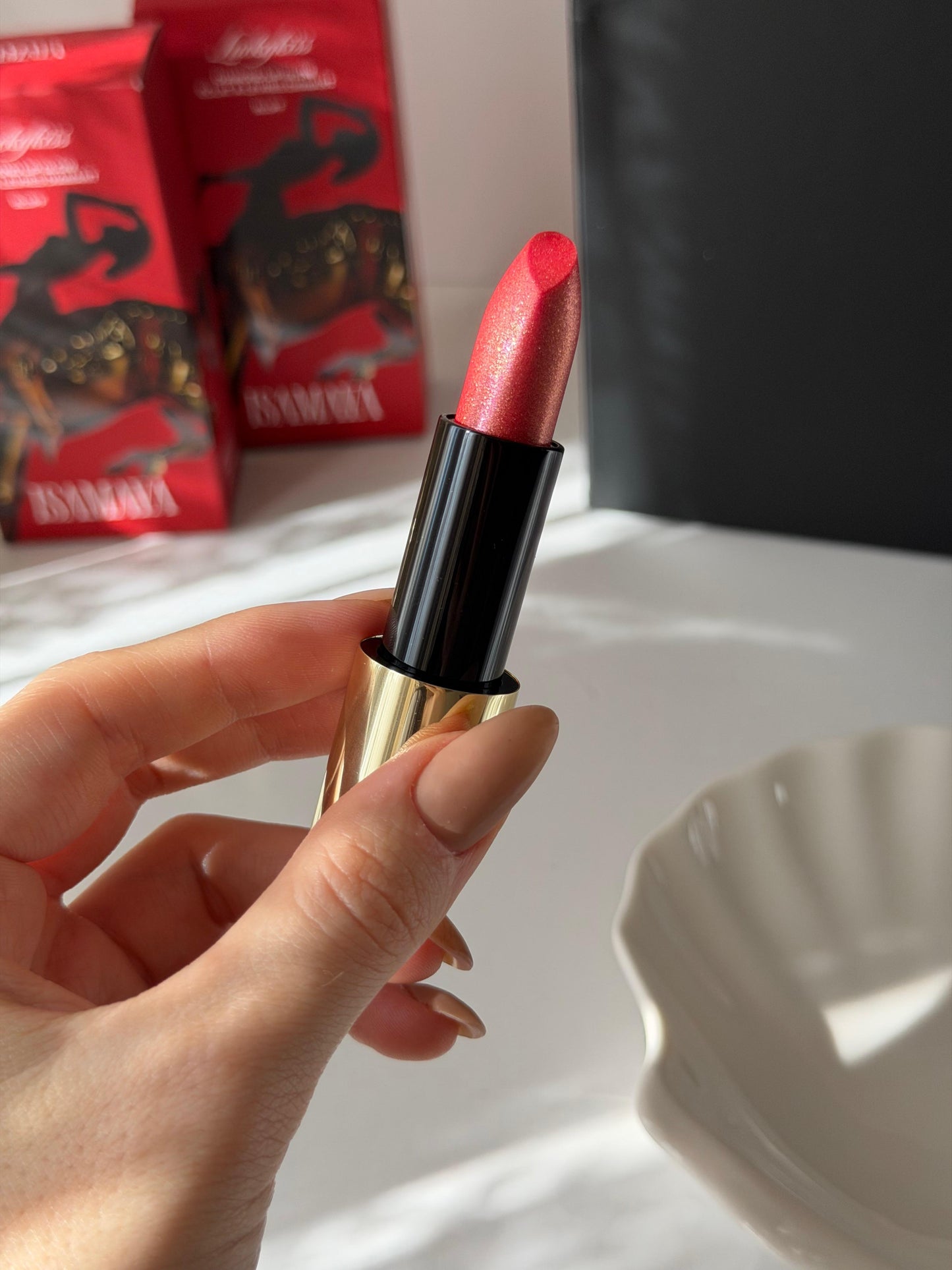 ISAMAYA Luckykiss Diamond Lip Glow - Bluff