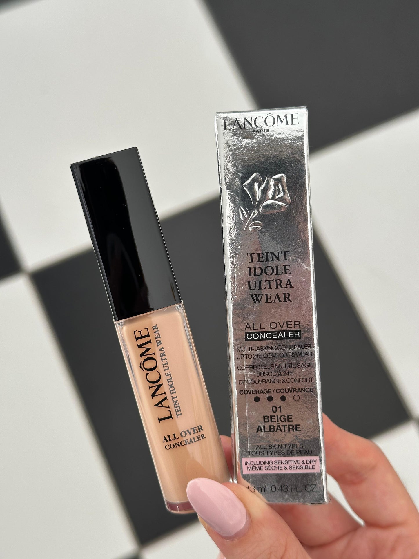 LANCÔME Teint Idole Ultra Wear All Over Full Coverage Concealer
Natural Matte Finish