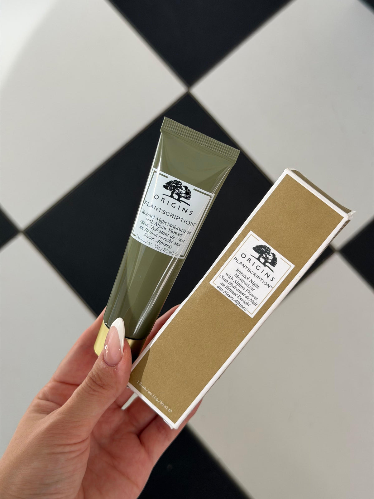 ORIGINS Plantscription™
Retinol Night Moisturizer With Alpin Flower - All Skin Types