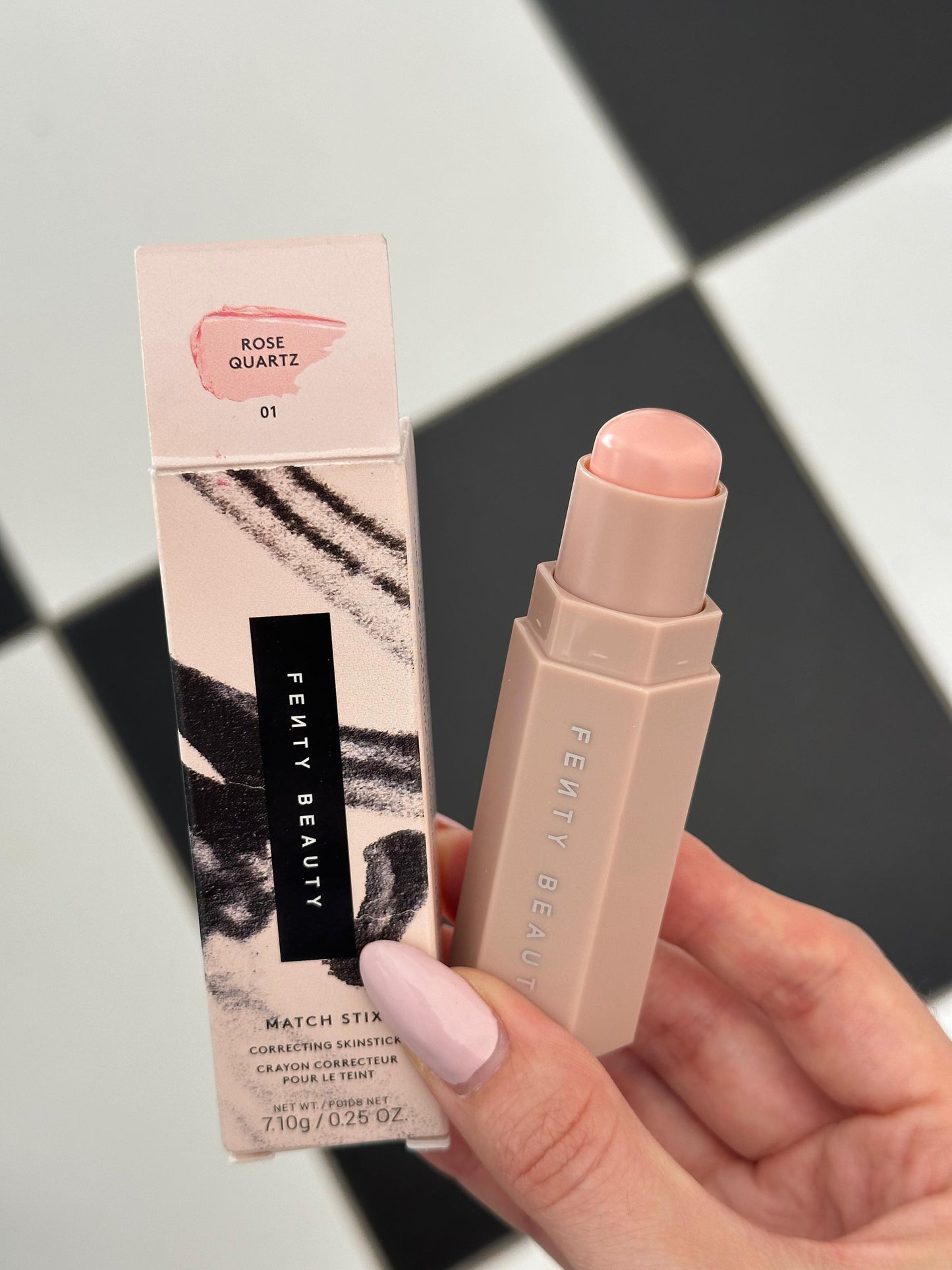 FENTY Match Stix Correcting Skinstick (01)
