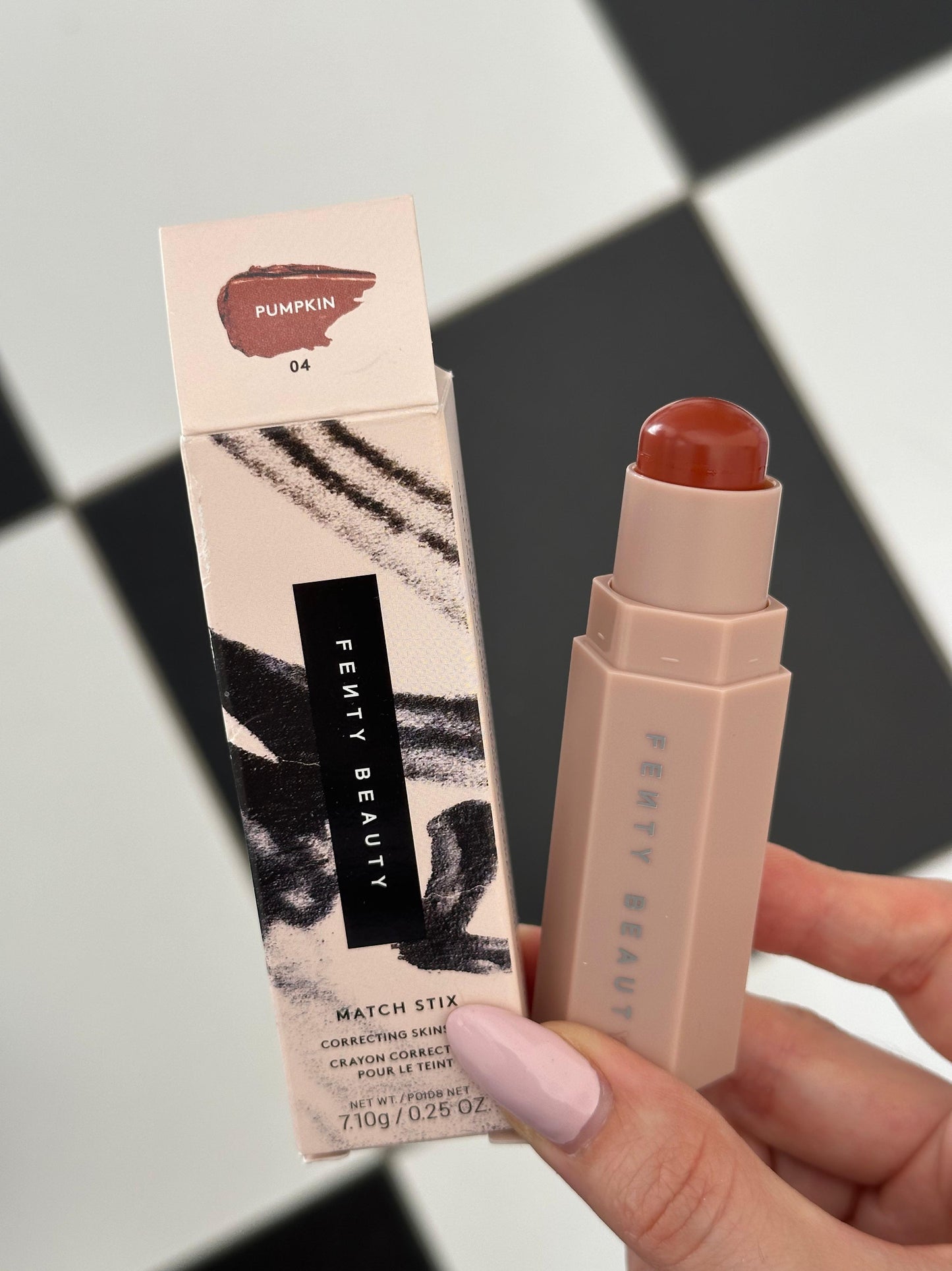 FENTY Match Stix Correcting Skinstick (04)