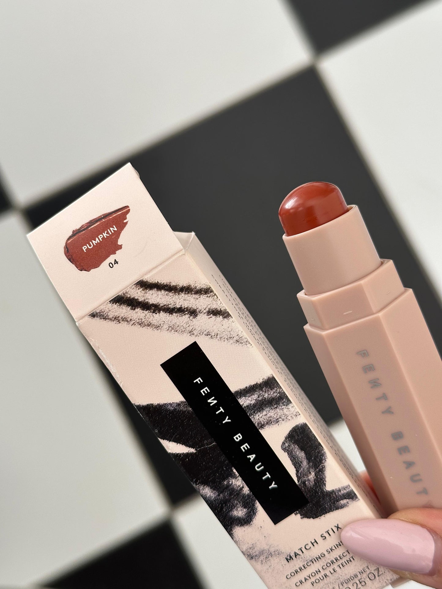 FENTY Match Stix Correcting Skinstick (04)