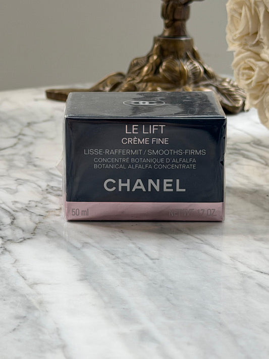 CHANEL Le Lift Crème Fine
Smooths-Firms