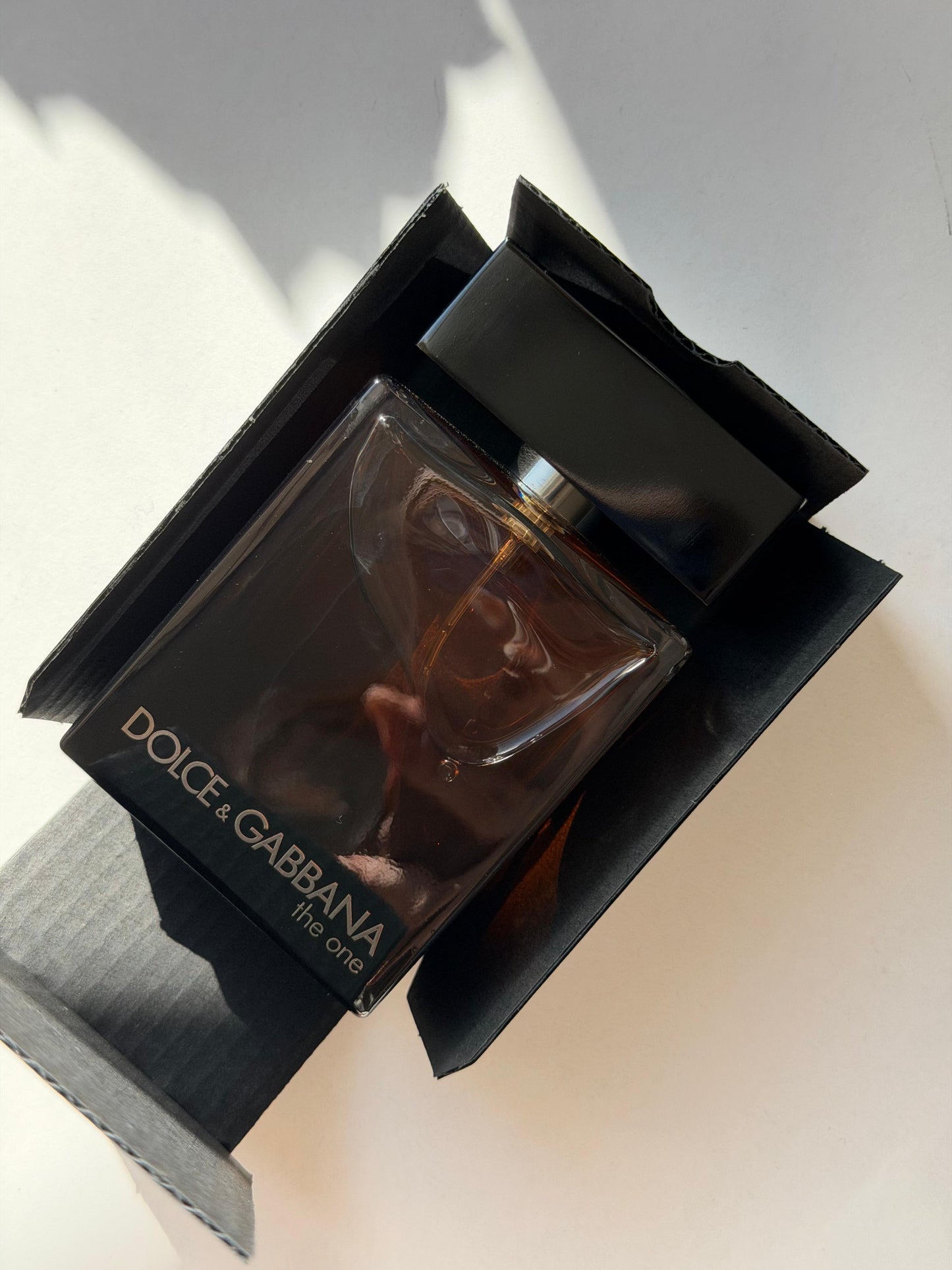 DOLCE&GABBANA The One Pour Homme - Eau De Parfum
Aromatic Ambery Notes