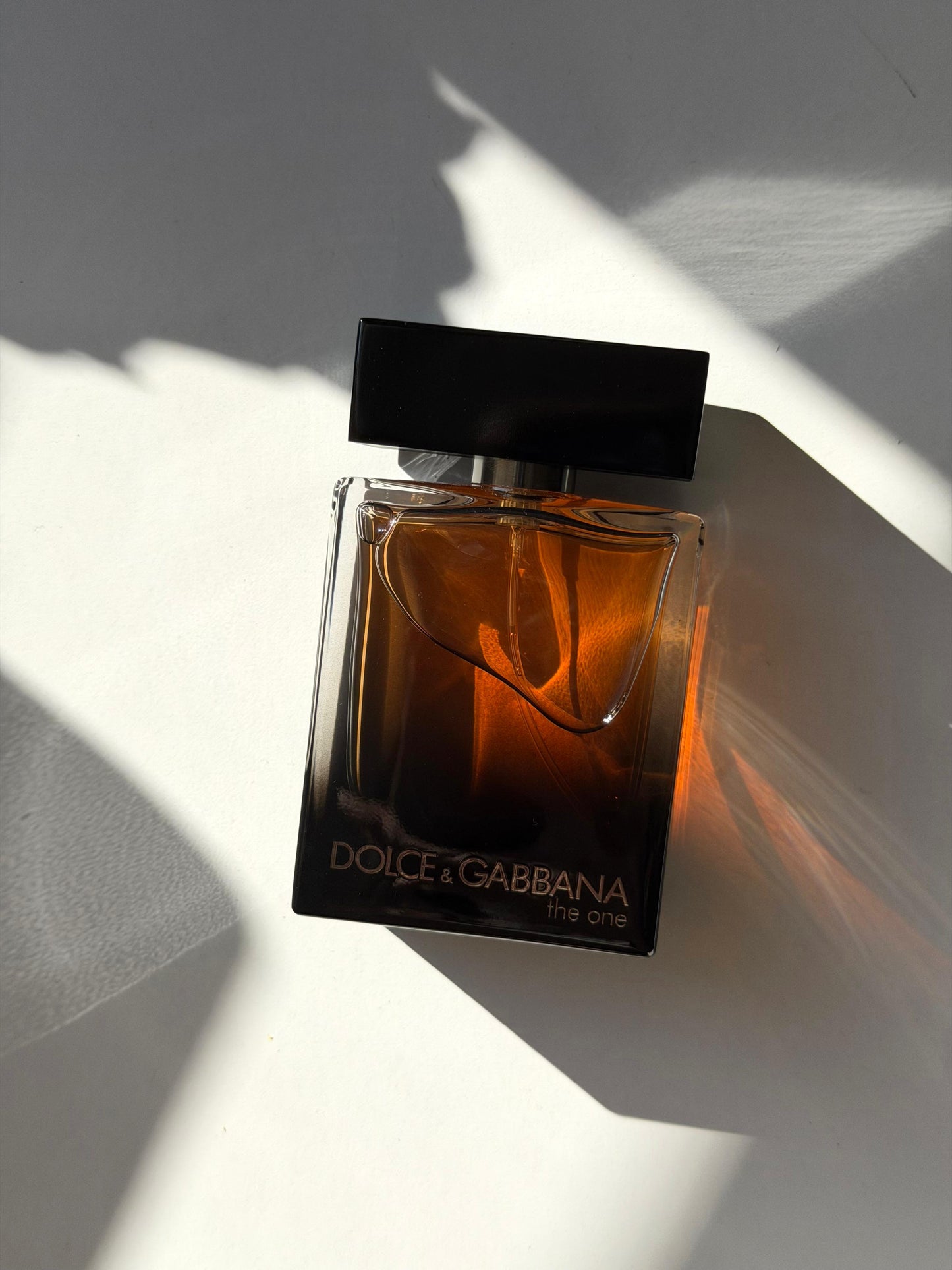 DOLCE&GABBANA The One Pour Homme - Eau De Parfum
Aromatic Ambery Notes