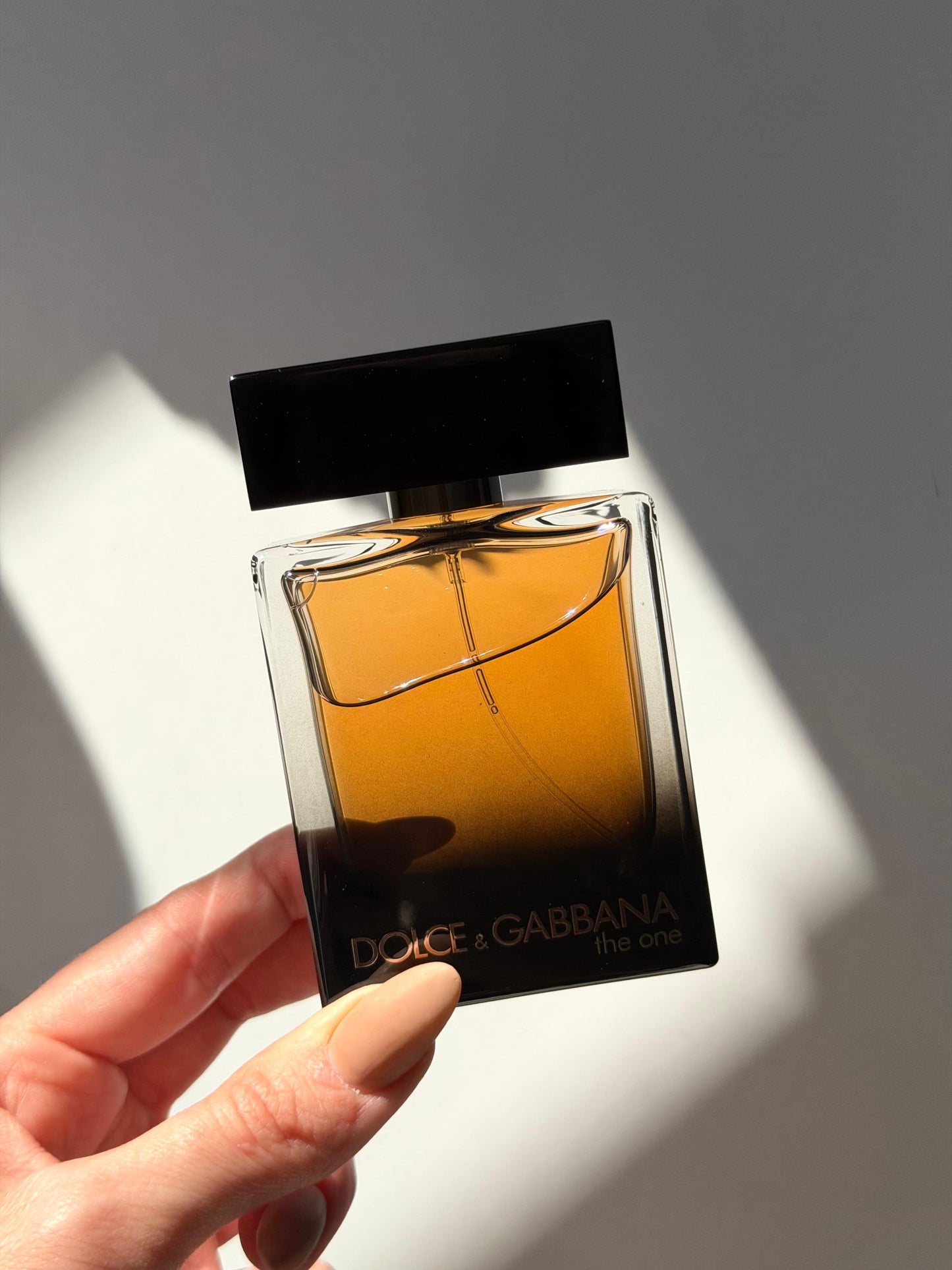 DOLCE&GABBANA The One Pour Homme - Eau De Parfum
Aromatic Ambery Notes